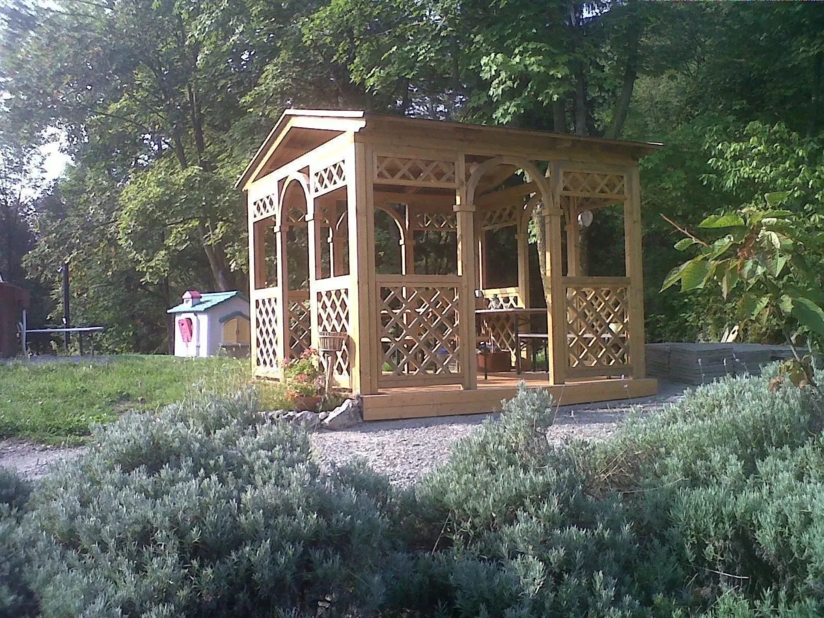 In Panoramalage in Solto Collina-Dehors