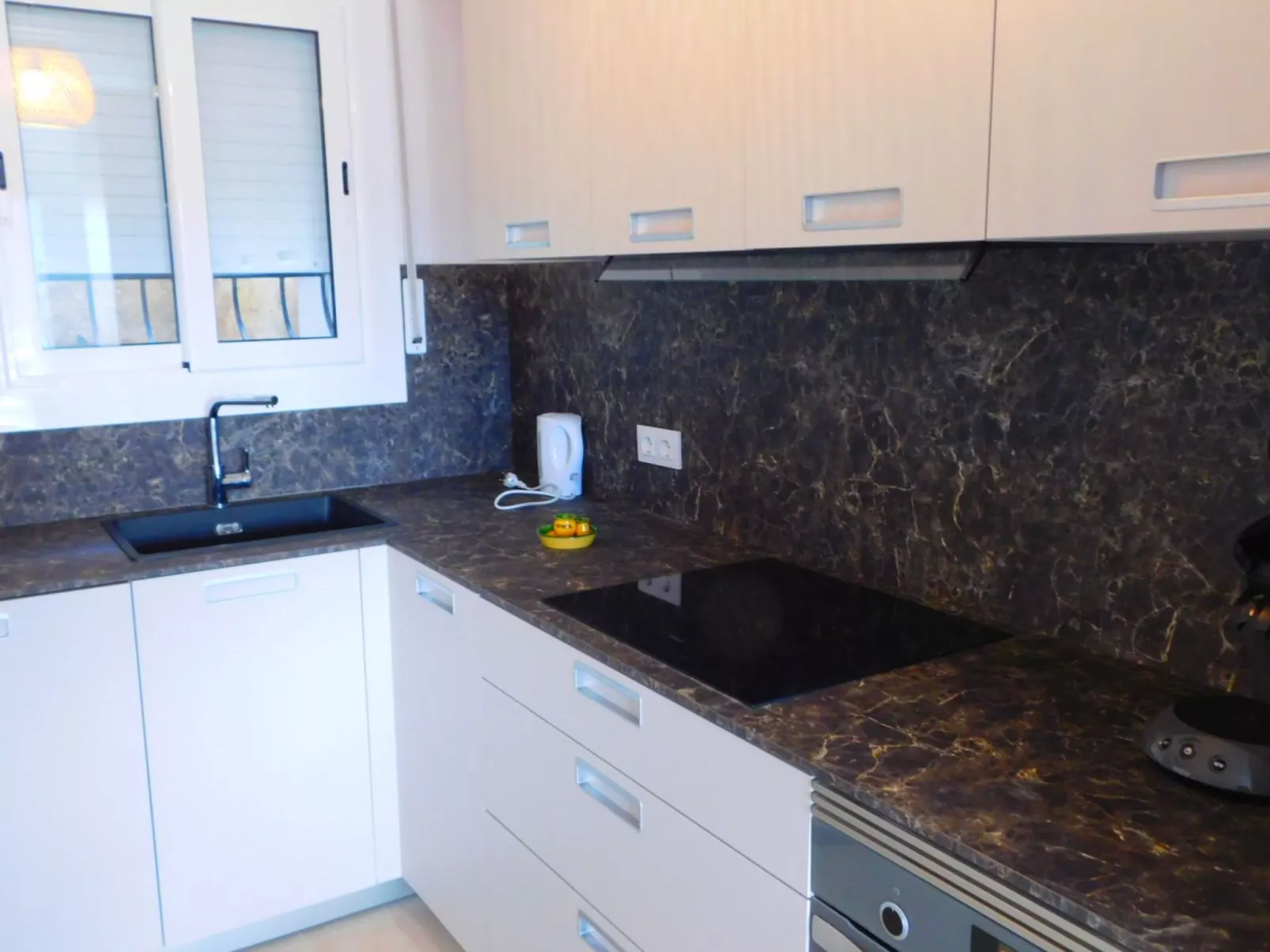 A-239 Ferienwohnung, Meerblick, Roses-Image-tags.info