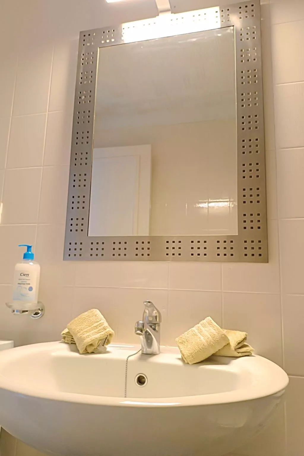 "Surycan 133" mit Terrasse-Drinnen