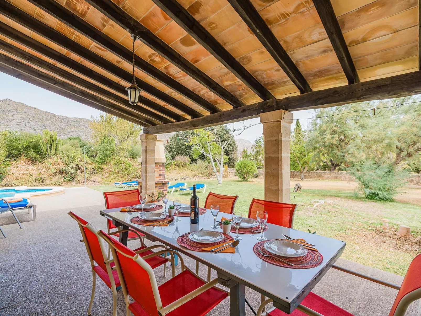 Finca "Can Sureda" mit Garten, Grill und Terrasse-Outside