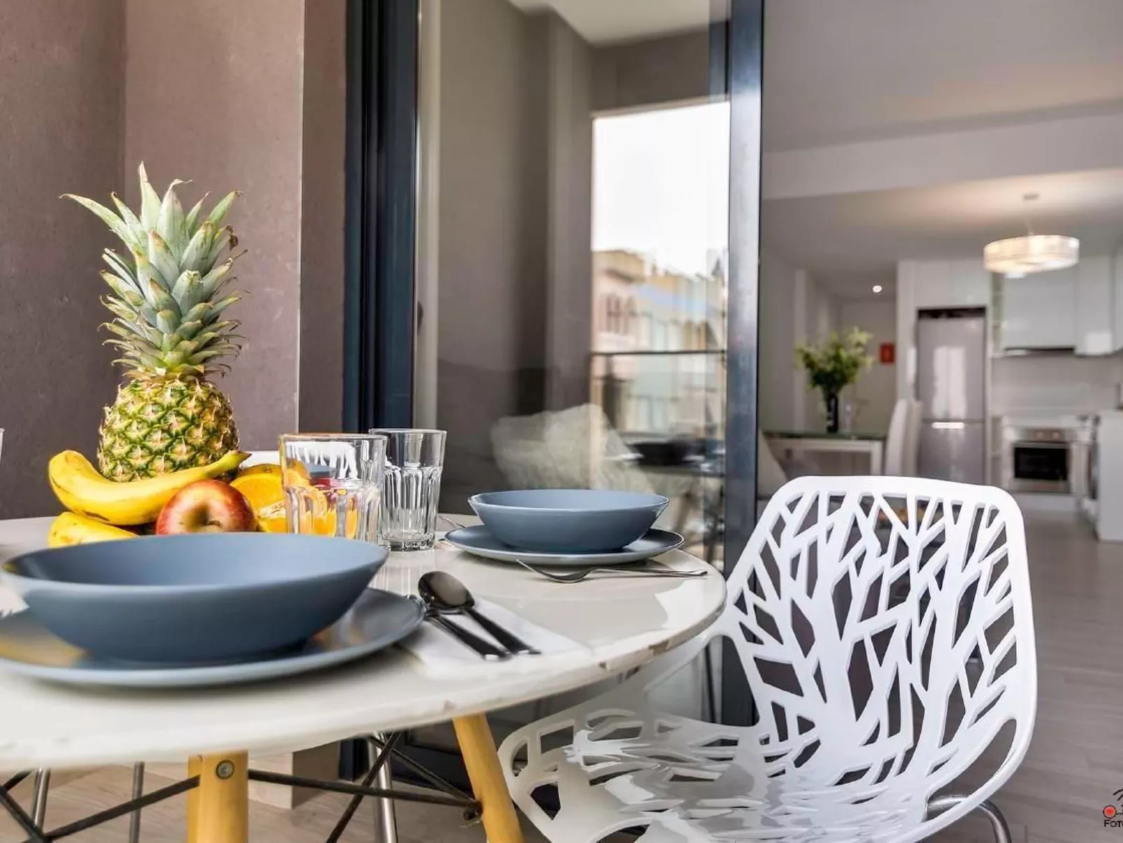 "Pinada Beach" mit Schwimmbad-Dedans