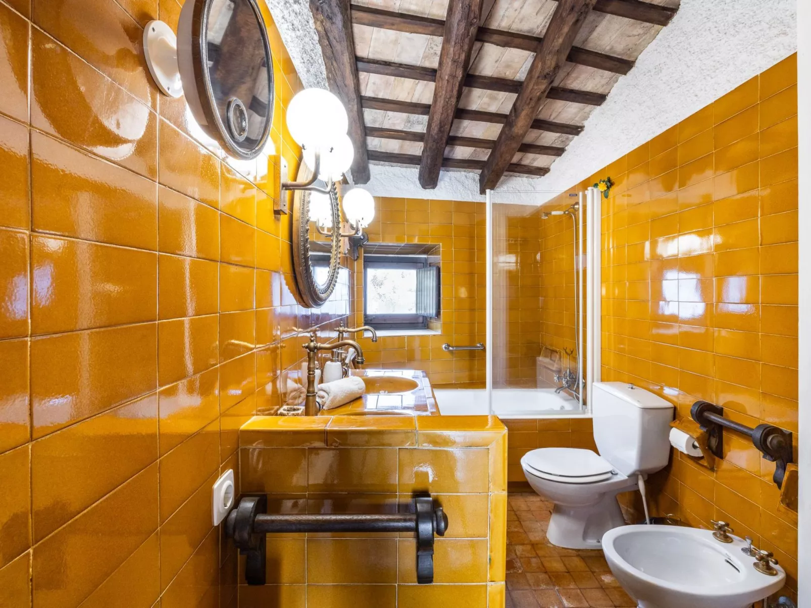 Luxuriöses katalanisches Bauernhaus aus dem 16.-Dedans