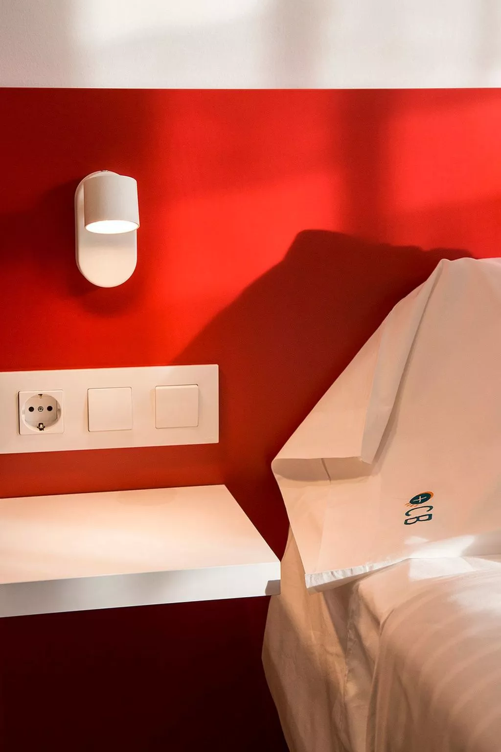 Lichtdurchflutete Ferienvilla mit Pool-Drinnen