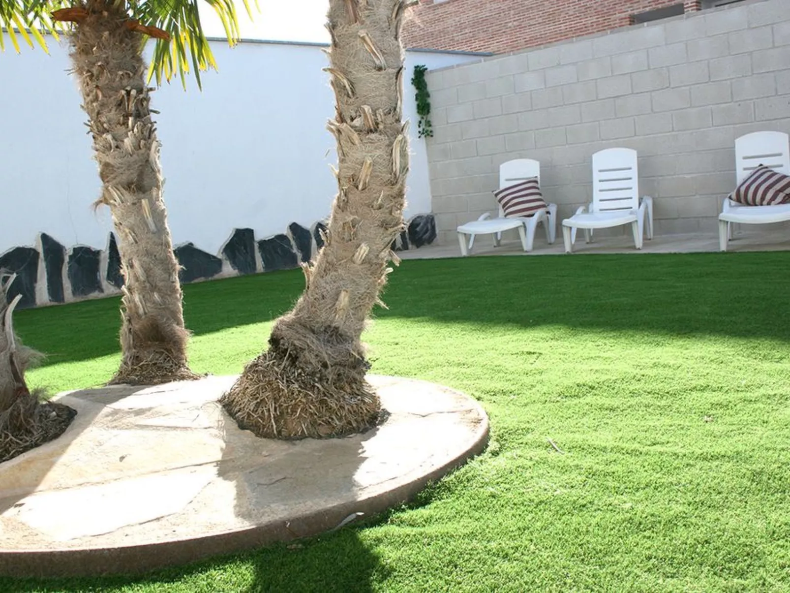 Callejón del Pozo II-Outside