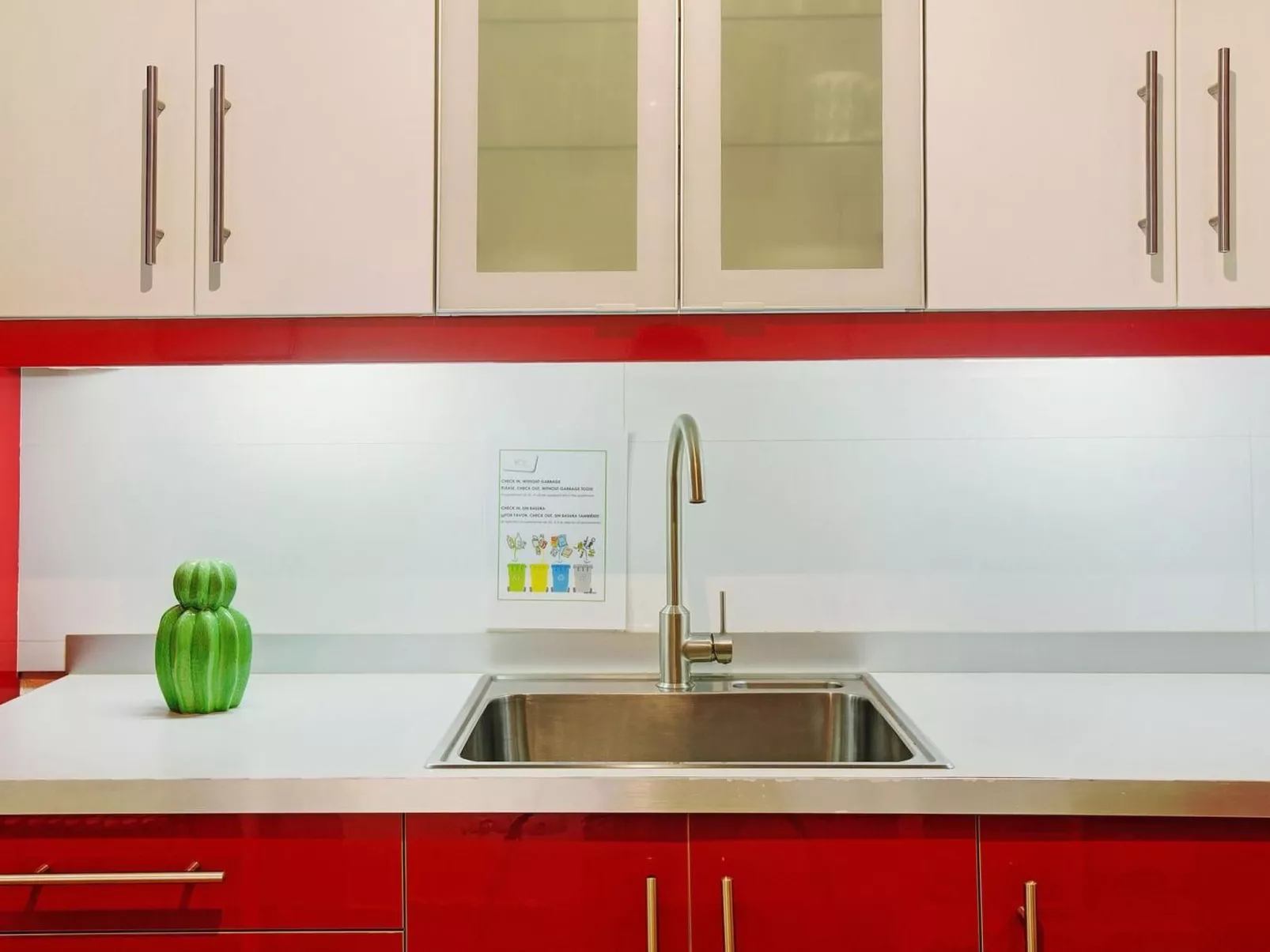 VCV FLACH PUNTILLA-Drinnen