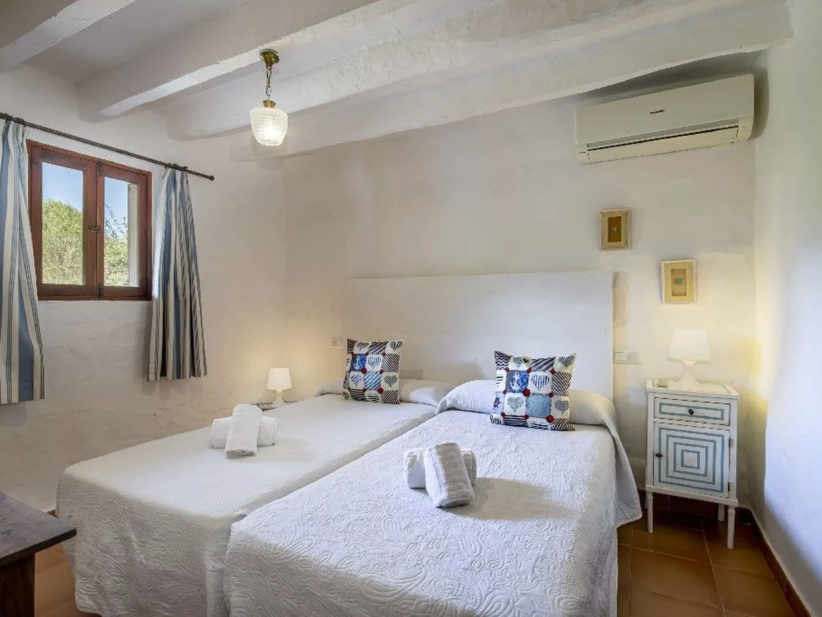 "Panada-Image-tags.info