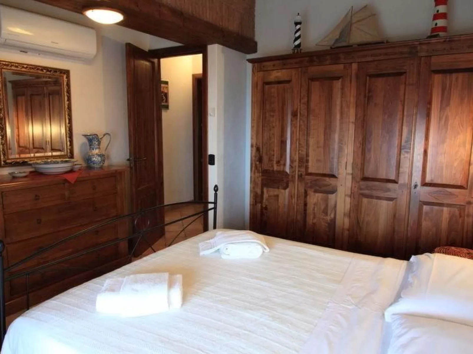 Casa del Faro-Inside