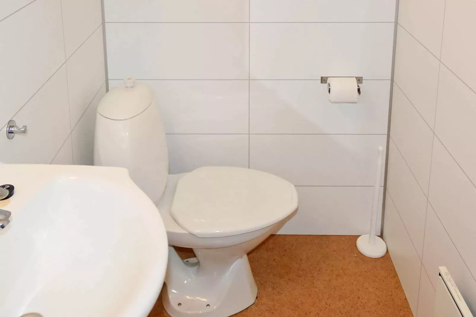 60733 - LITEN BOENHET-Indoor