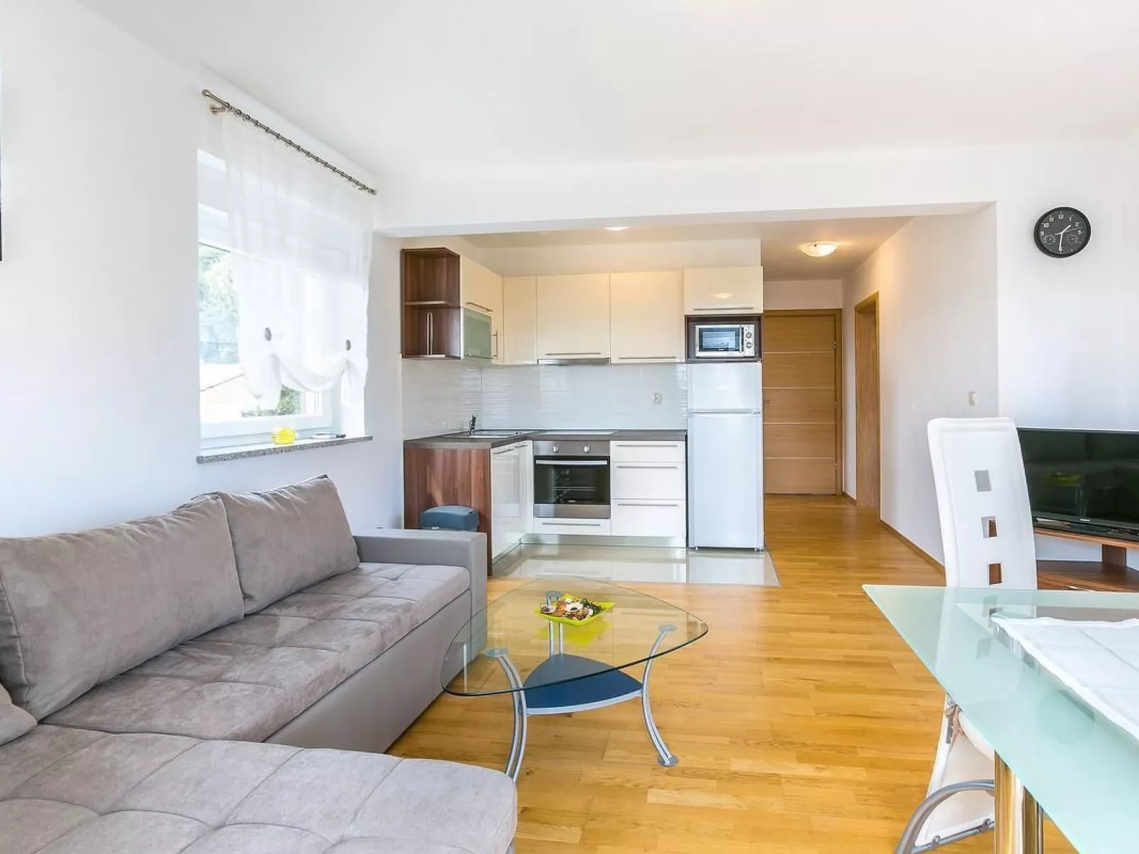 Für 4 Personen ca. 45 m&sup2; in Medulin, Istrien (Medulin und Umgebung)-Image-tags.info