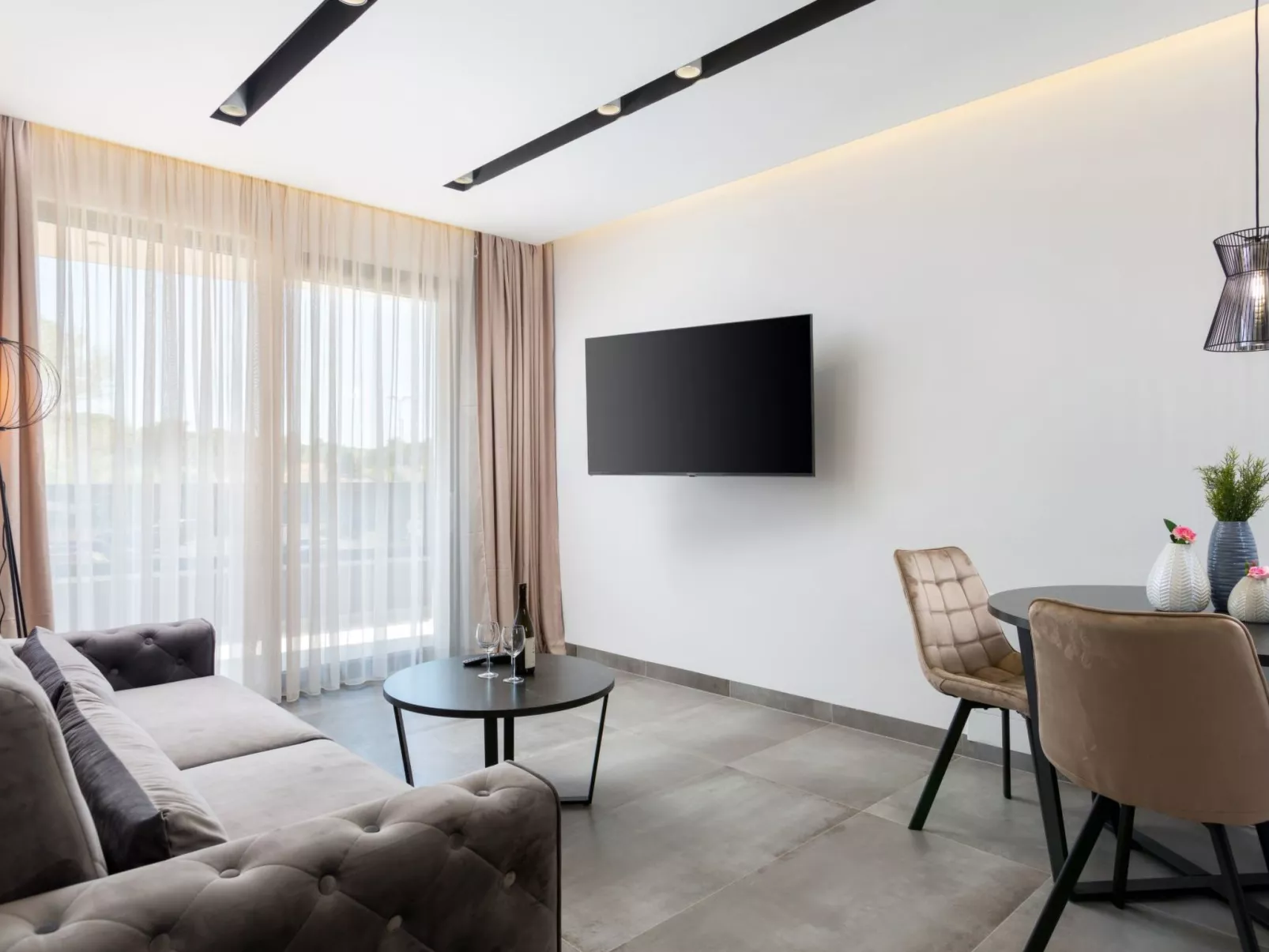 "A'more Bijeca" direkt am Strand-Inside