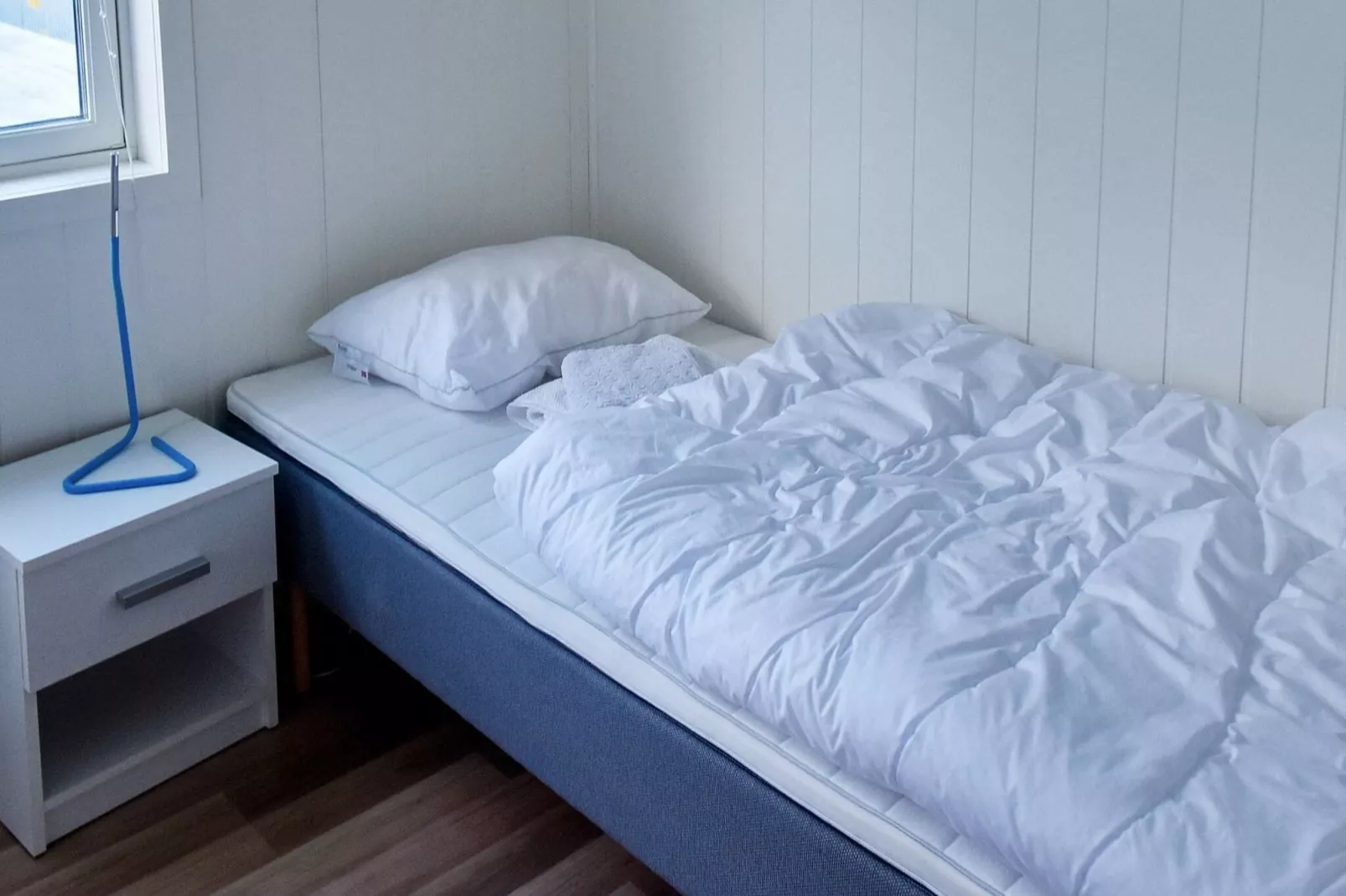 60733 - LITEN BOENHET-Indoor