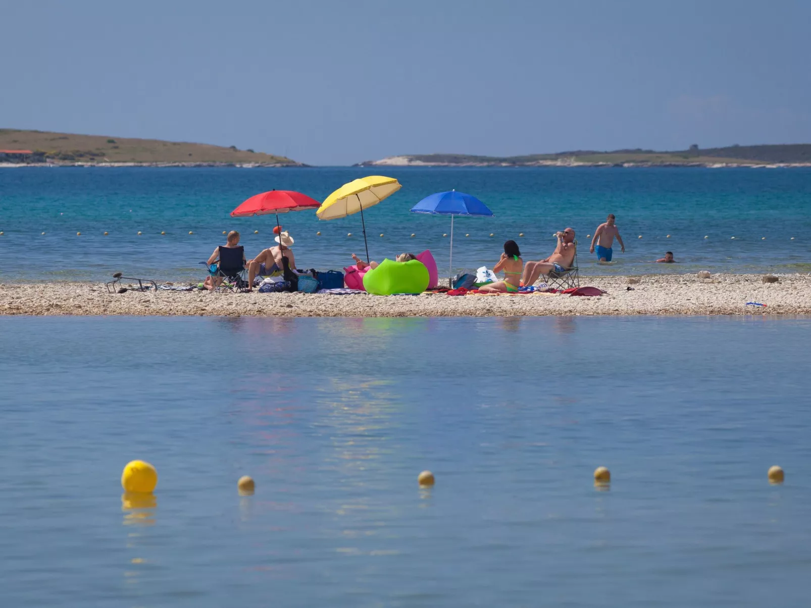 Mit Jacuzzi, Garten und Parkplatz-Draußen