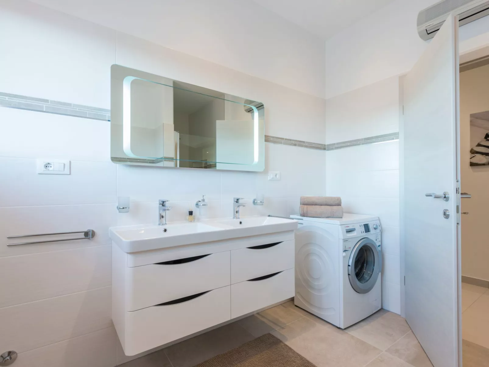 Luxus-Wohnung Igor Attic-Drinnen