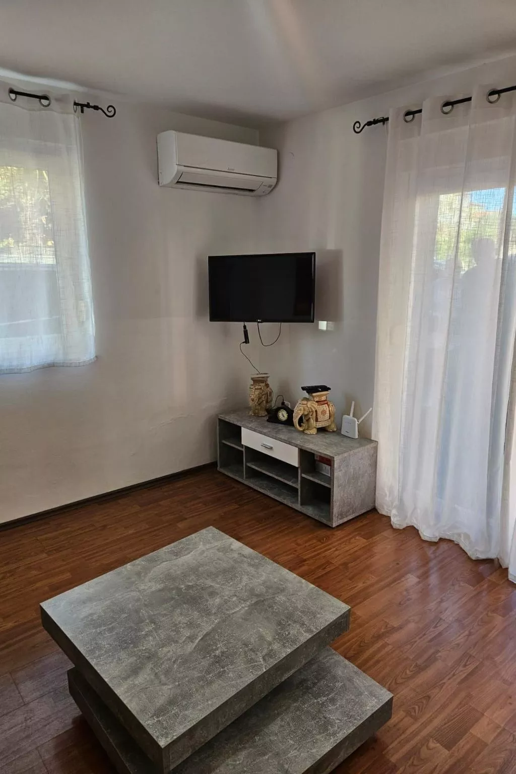 Wohnung "Terracotta" mit Terrasse-Drinnen