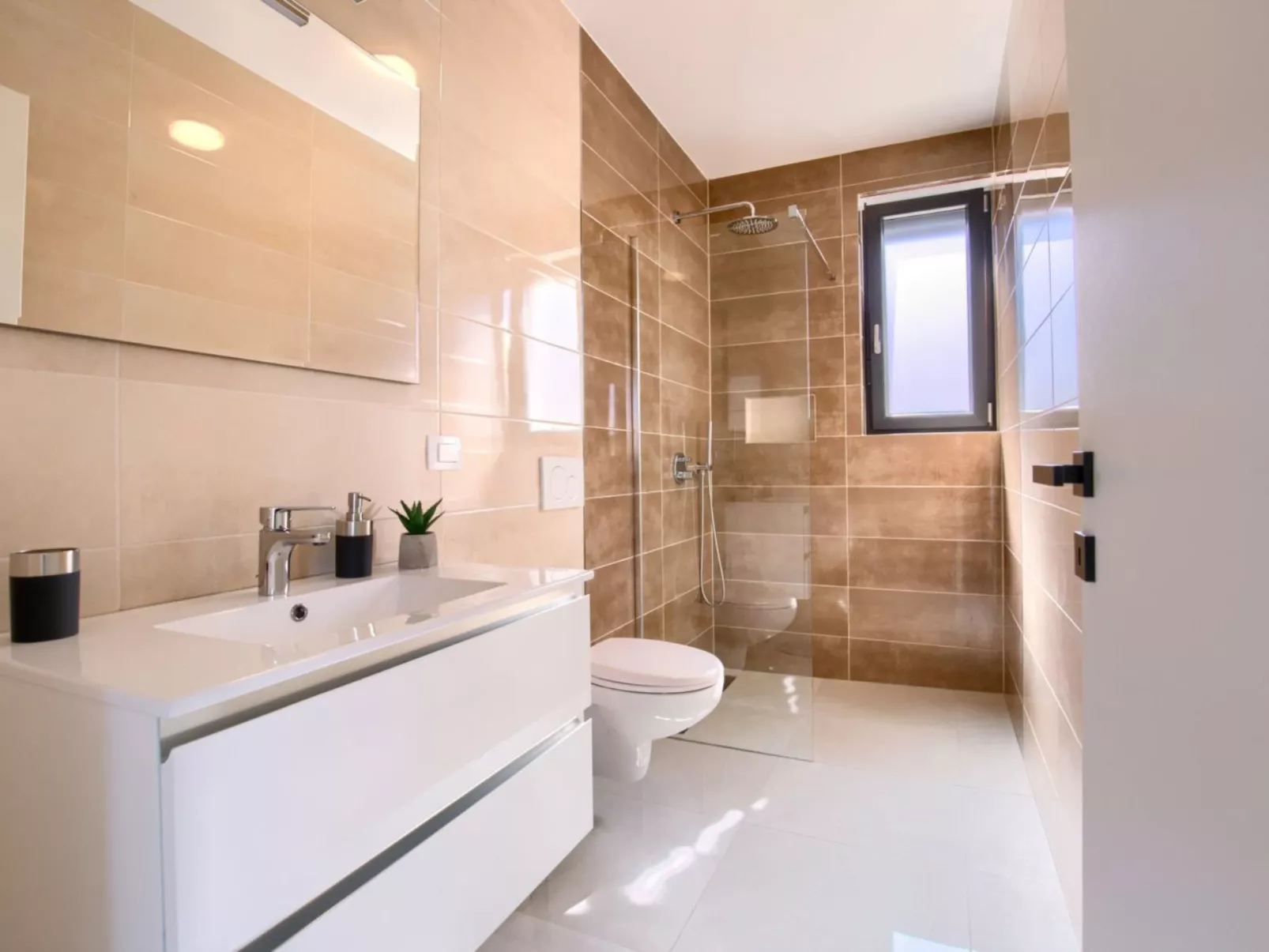 Villa Delfin mit Pool-Dedans