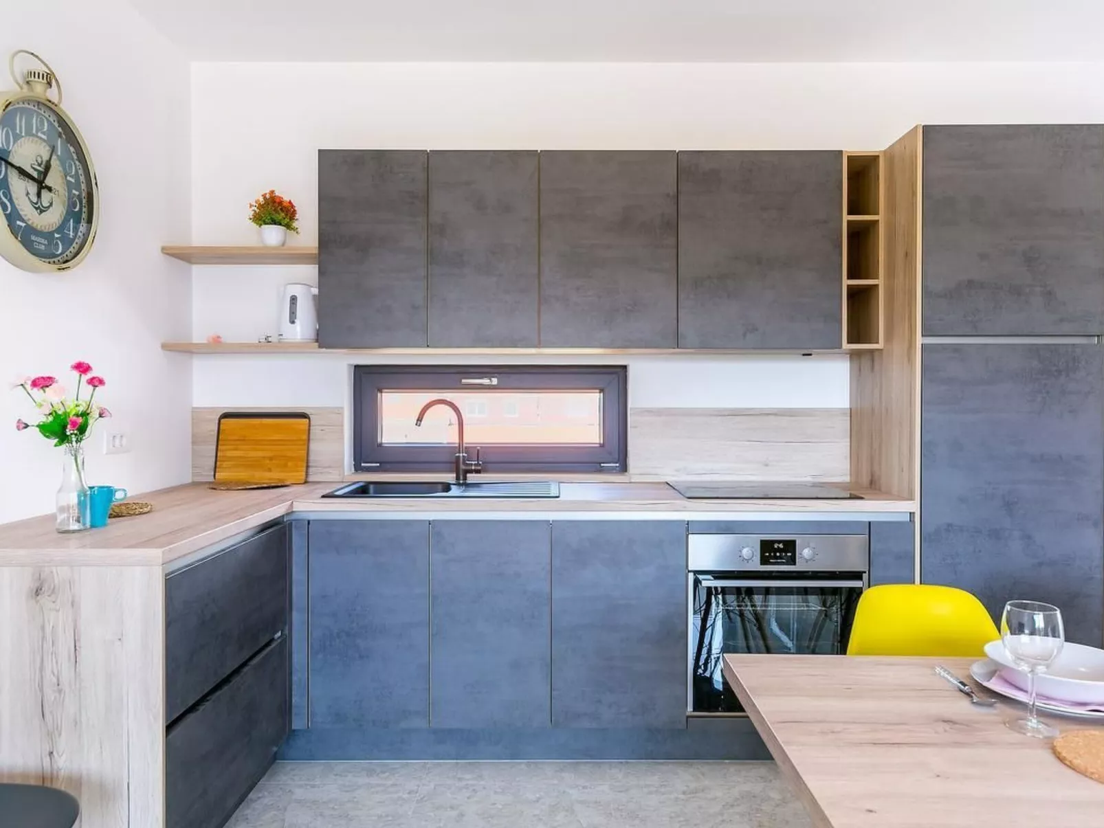 Wohnung "Nevia B6" mit Blick auf das Wasser-Dedans