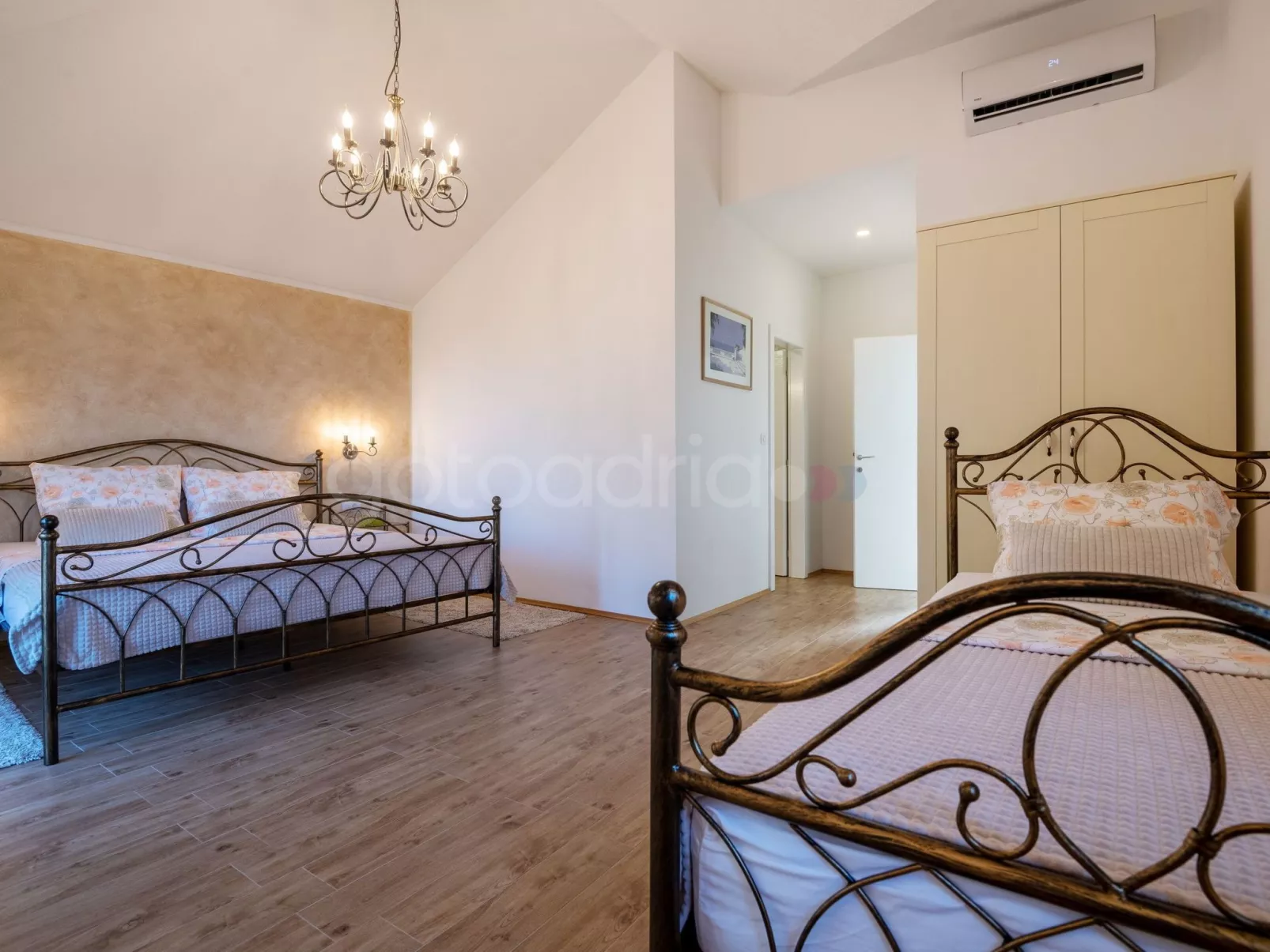 ★ Modern Villa Gabrielle★ Private Pool ★ Luxury-Inside