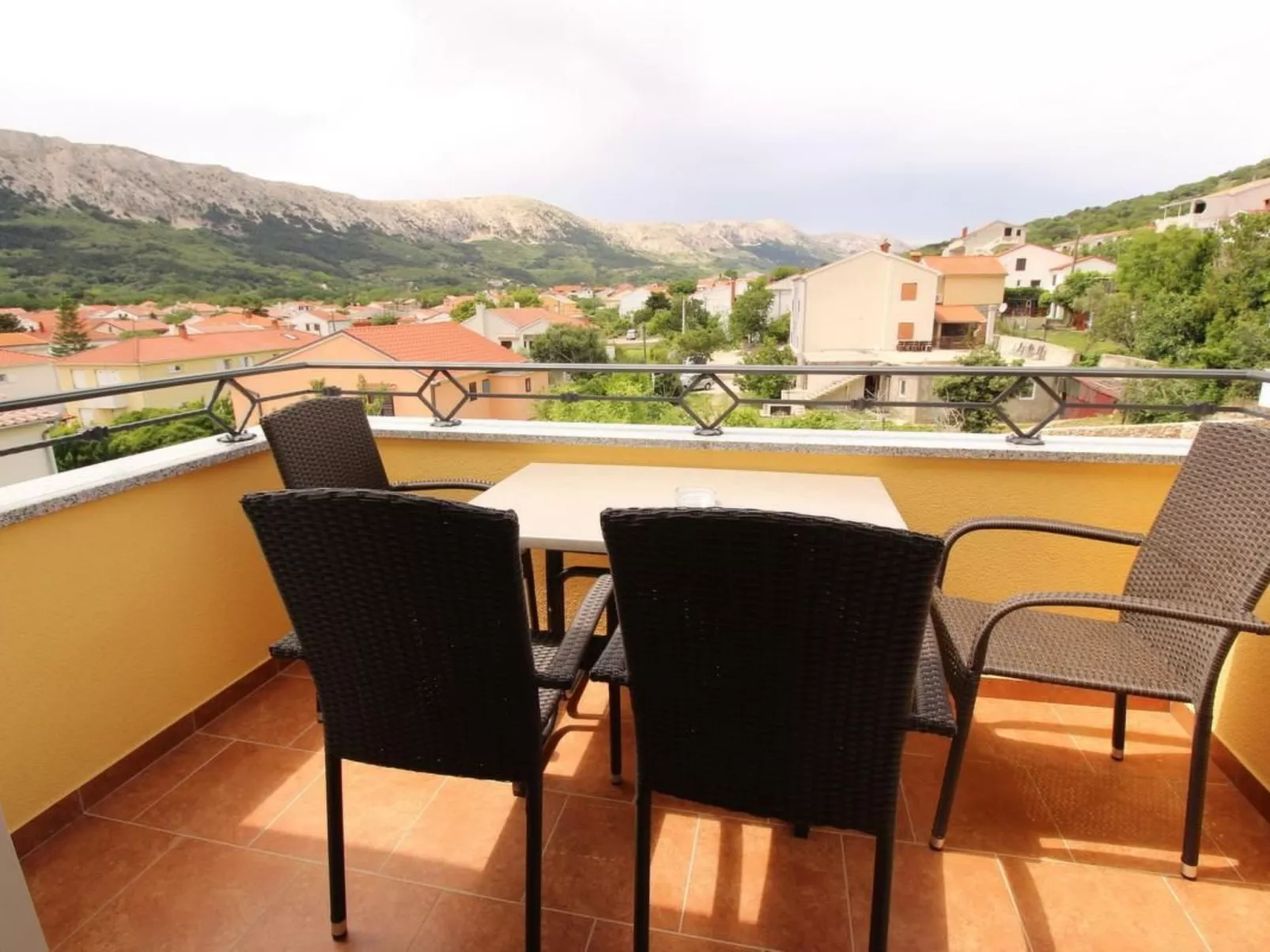 Wohnung in Baška mit Eigenem Balkon-Outside