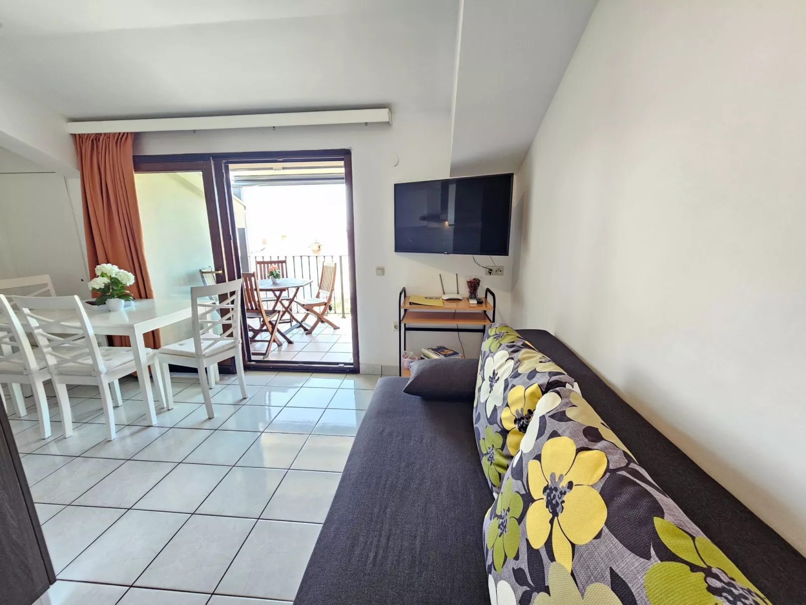 Wohnung für 4 Personen mit Terrasse-Inside