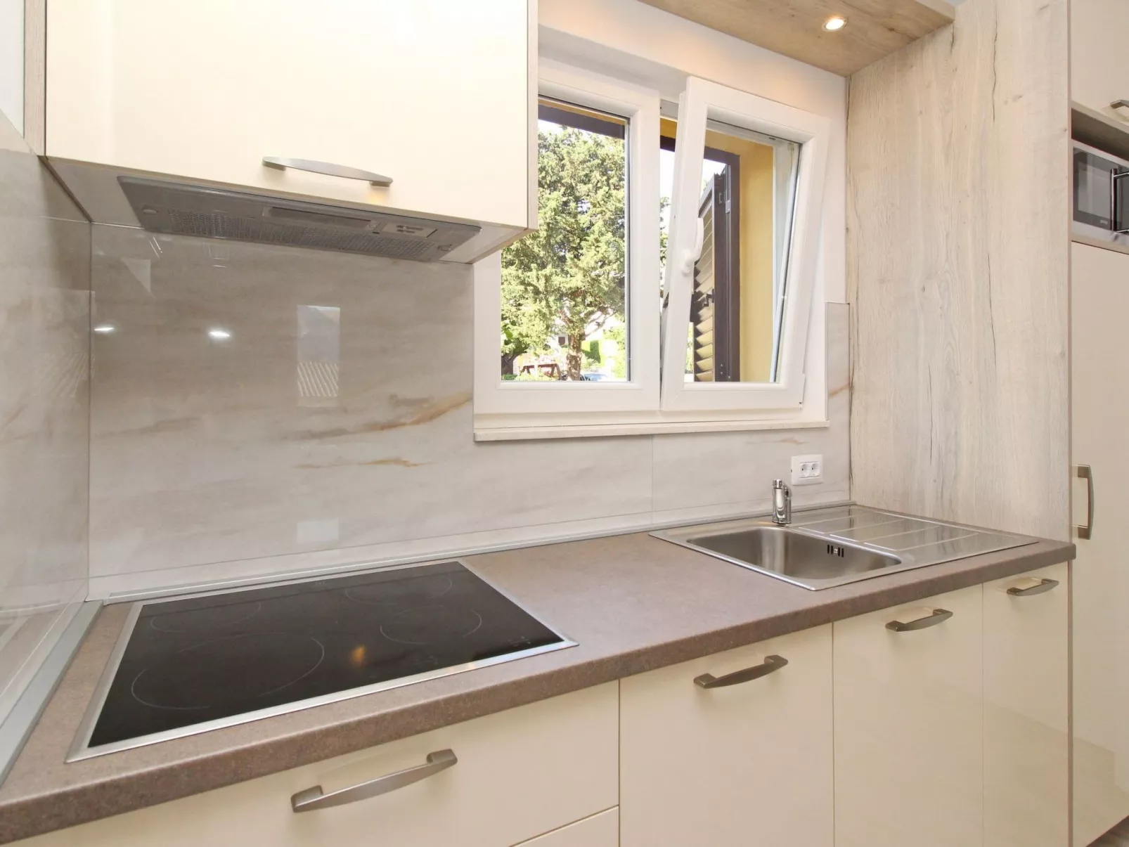 Tolles Appartement in Baška mit Eigenem Balkon-Image-tags.info