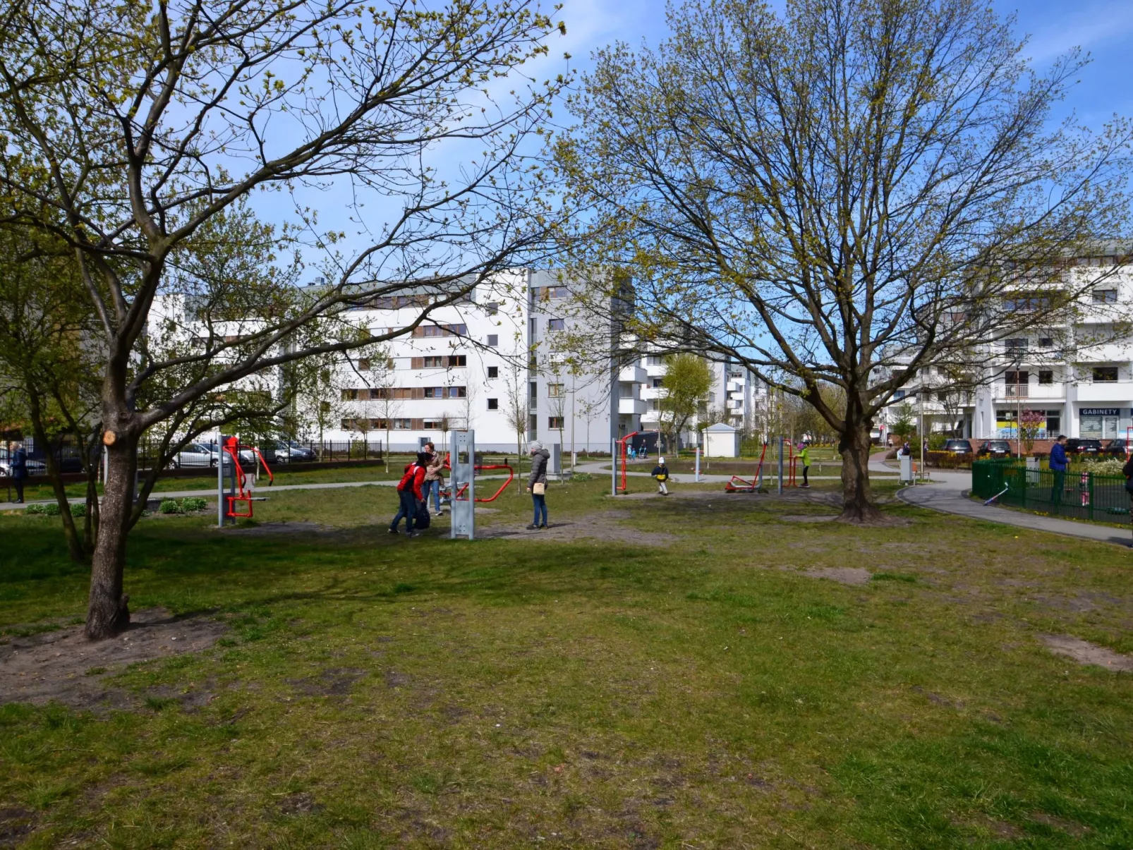 Zuza mit schönem Sonnenbalkon-Draußen