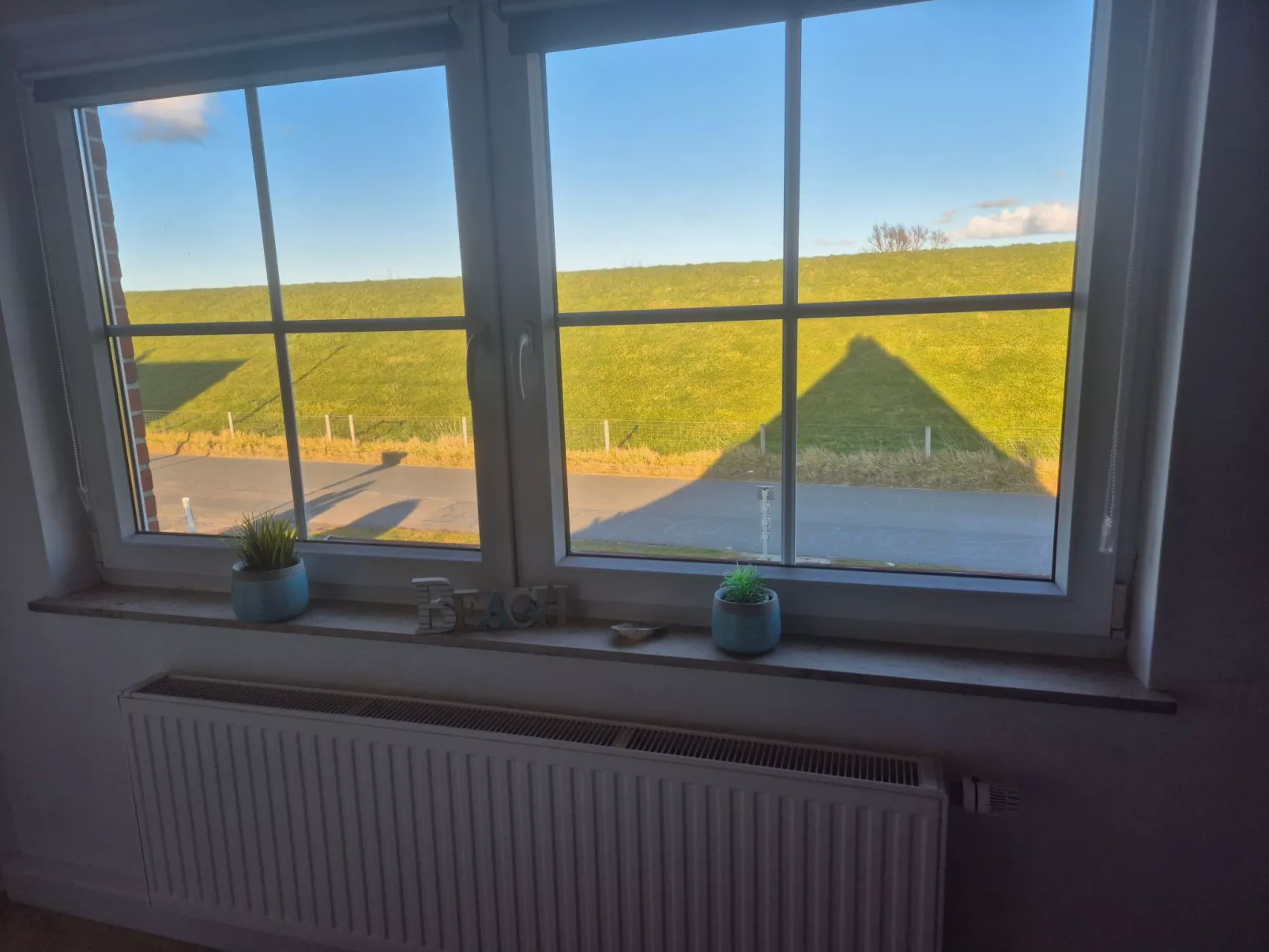 Mit Wintergarten und Garten am Deich-Outside