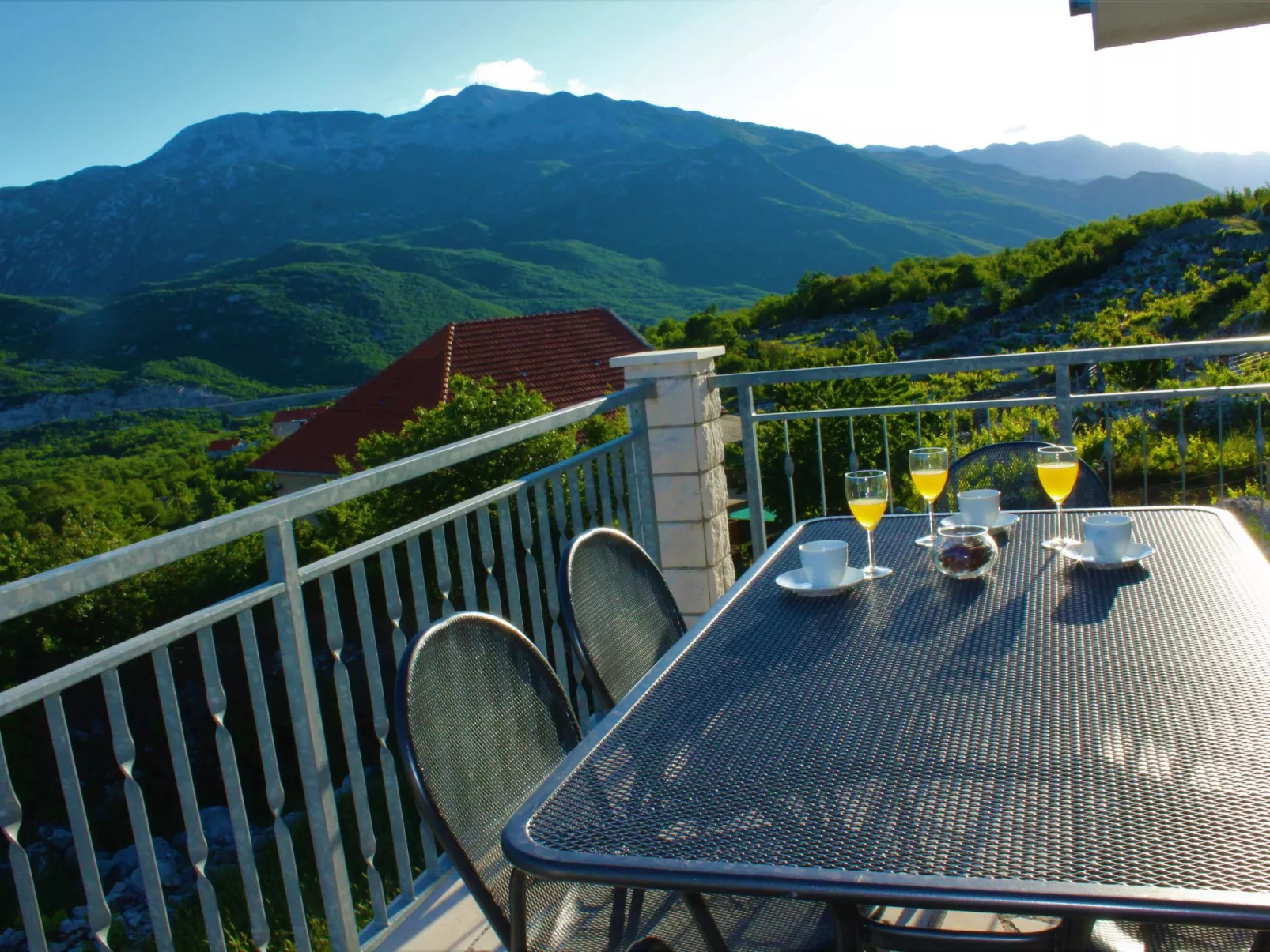 Mit privatem Pool-Outside