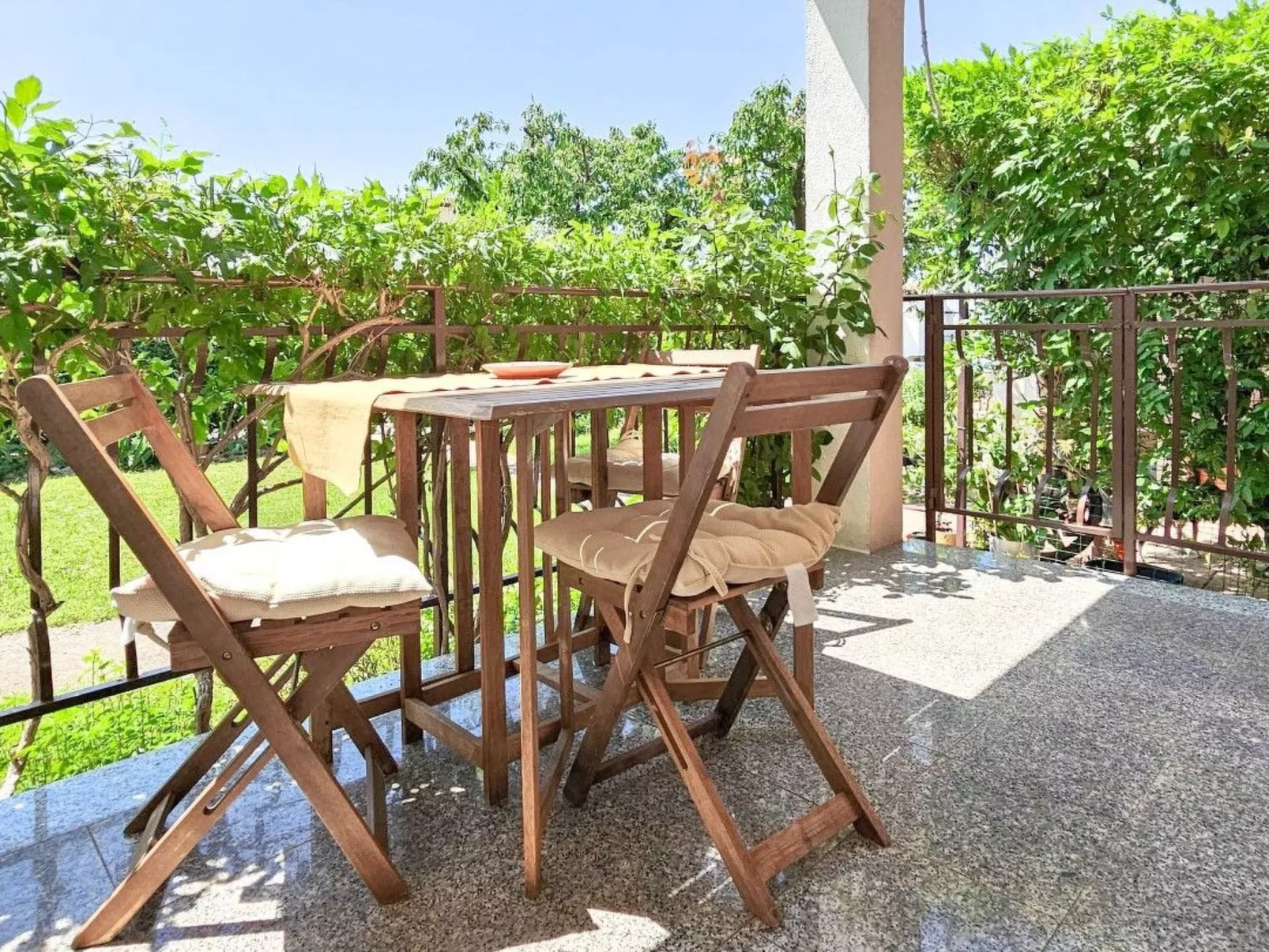 Wohnung "Maria 2" mit Terrasse-Draußen