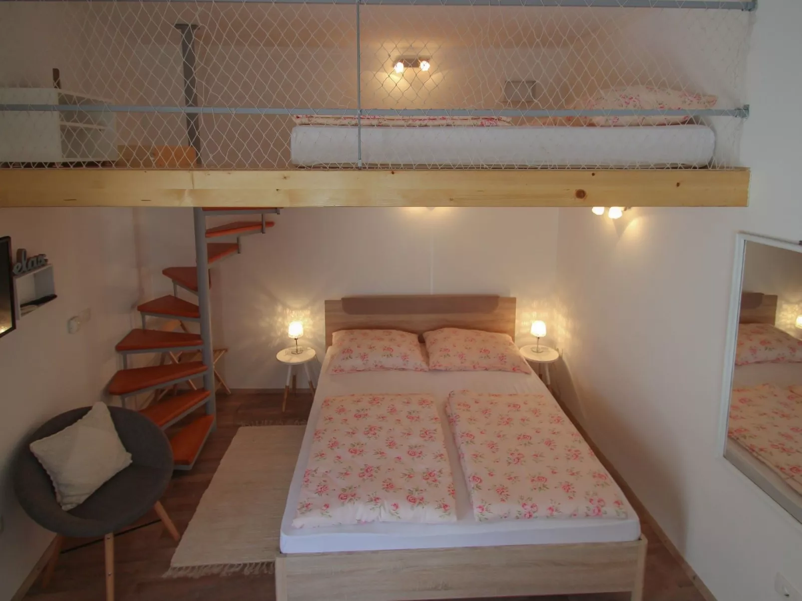 Wohnung "Lana" mit Terrasse-Drinnen