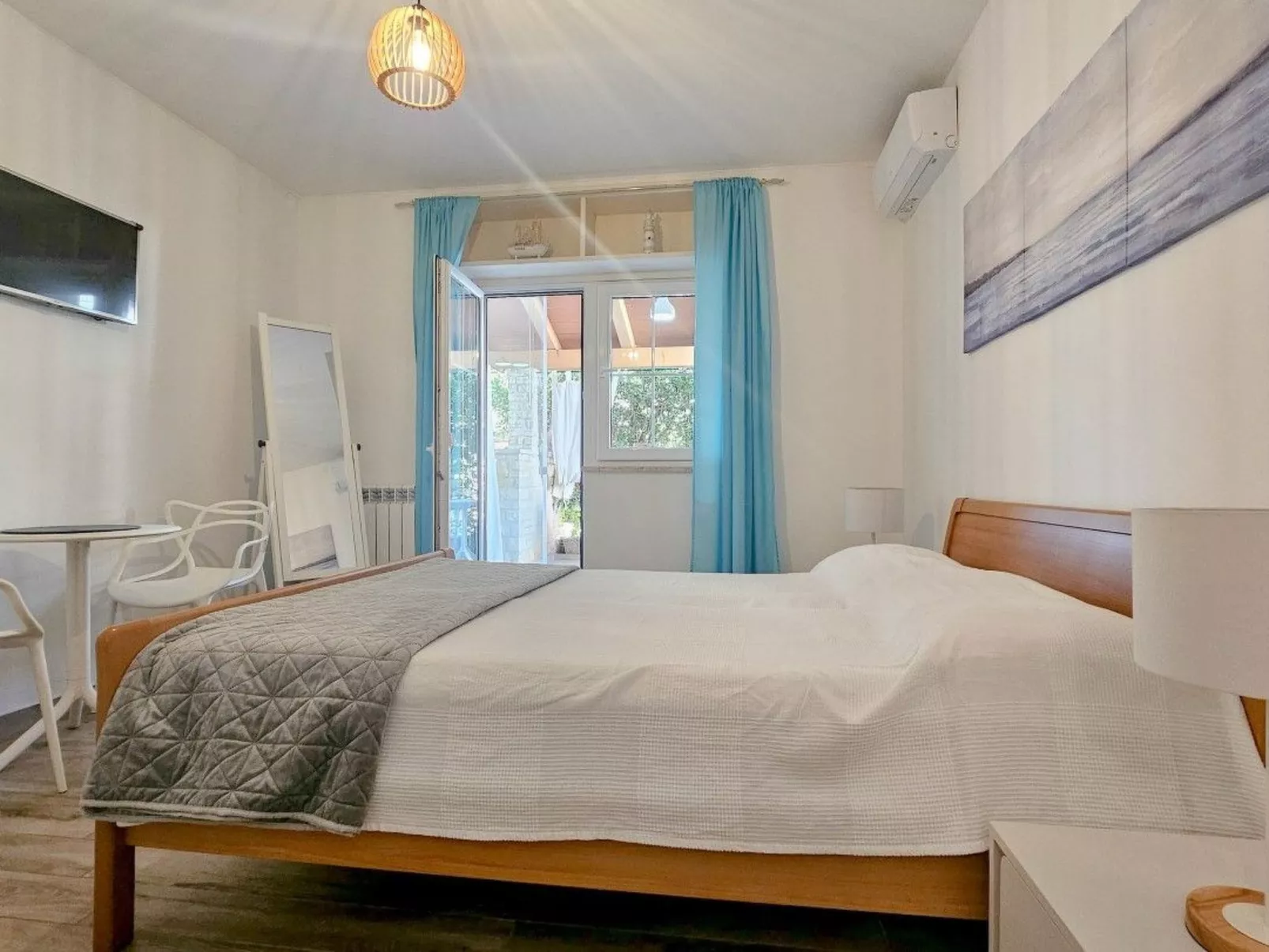 Für 2 Personen ca. 22 m&sup2; in Novigrad, Adriaküste Kroatien (Westküste von I-Dedans