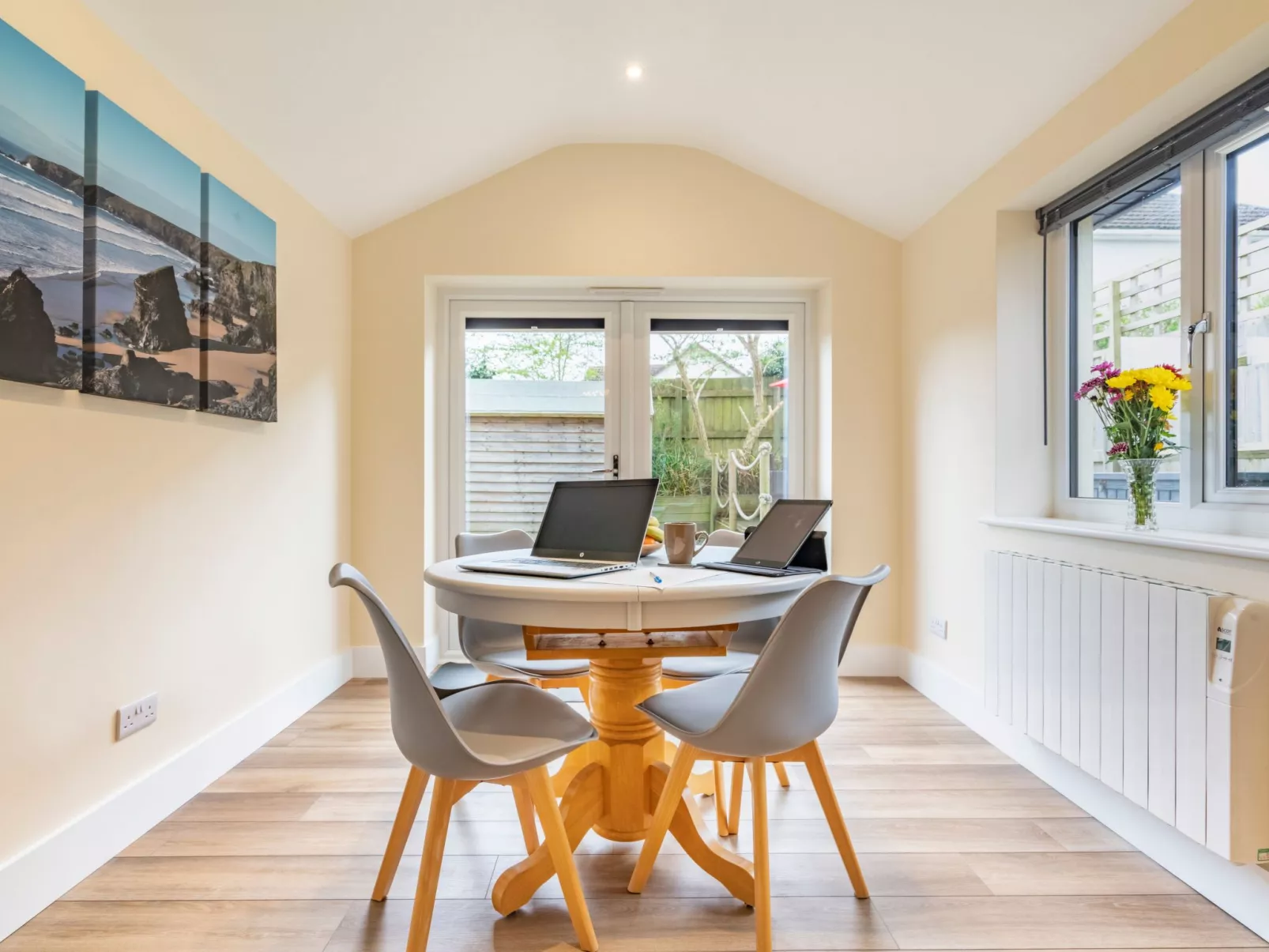 Wiesenanstieg-Draußen