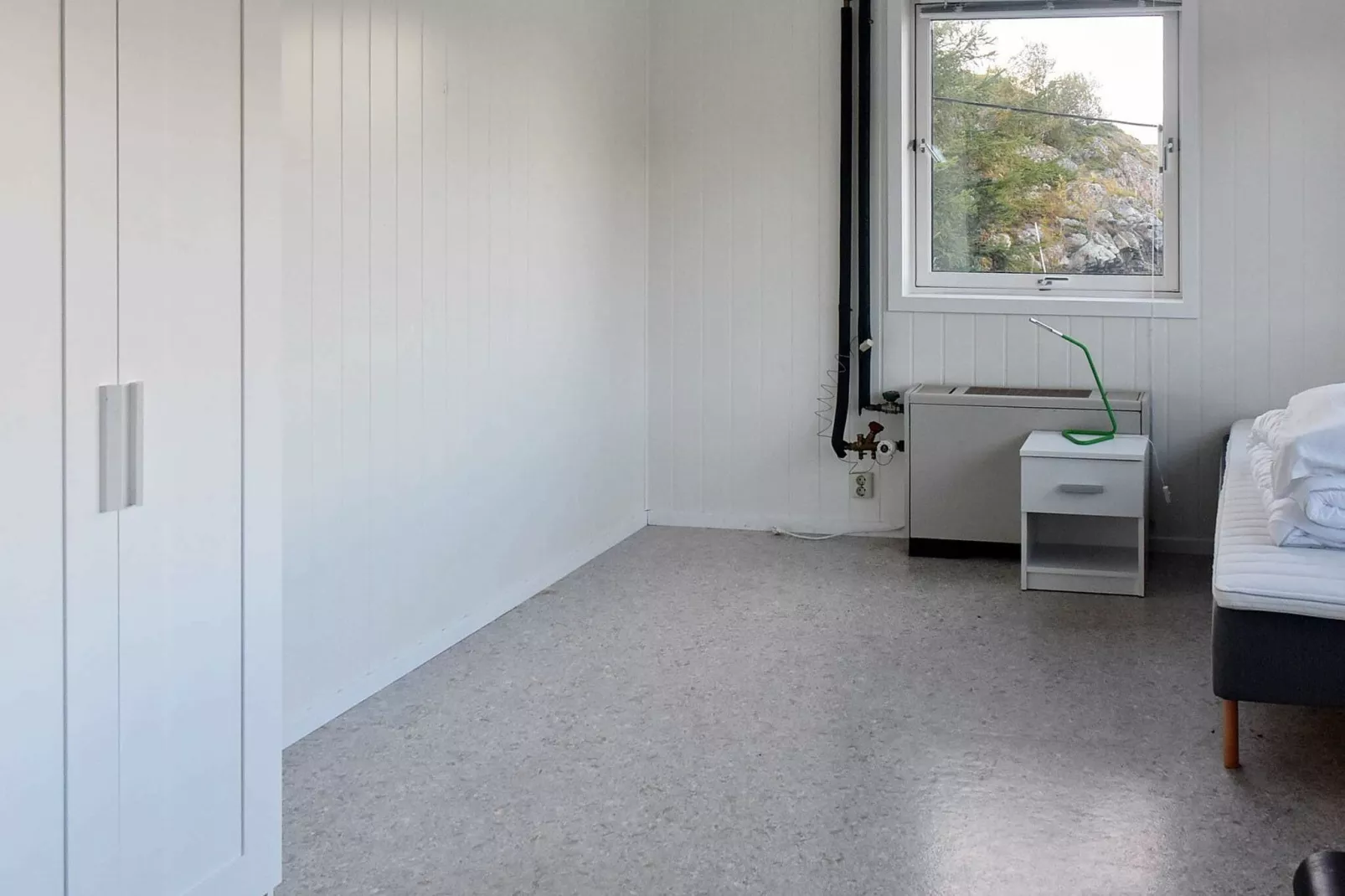 60733 - LITEN BOENHET-Indoor