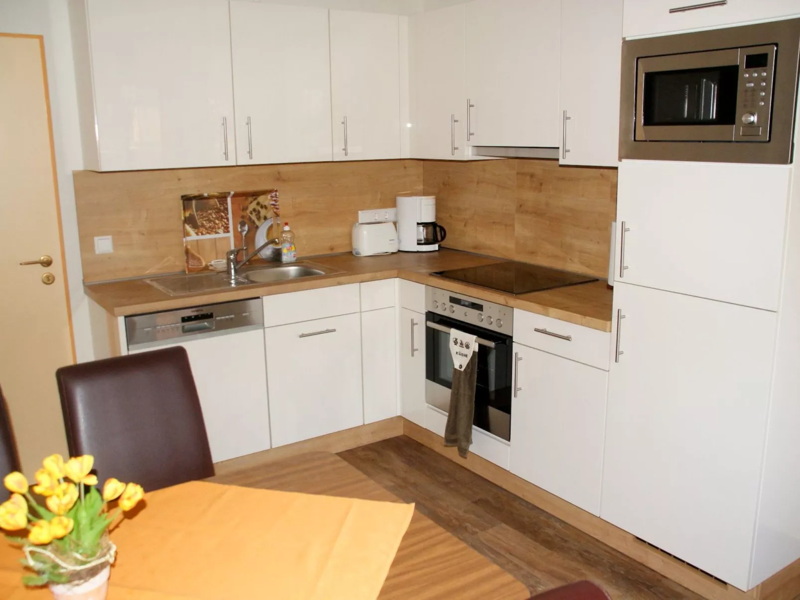 Ferienvilla mit Garten, Grill und Terrasse-Dedans