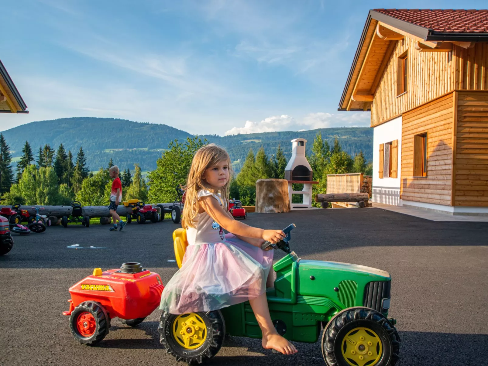 In Gemeinde Hermagor-Pressegger See mit Terrasse, Grill und Garten-Draußen