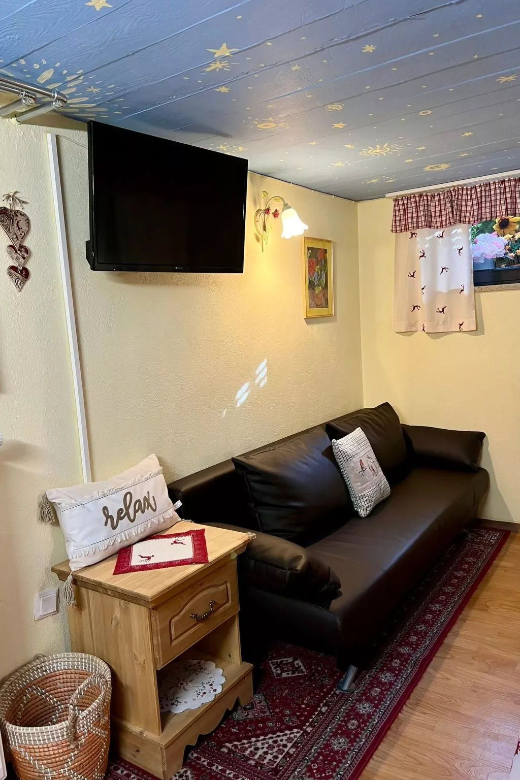 Umundumhütte-Drinnen