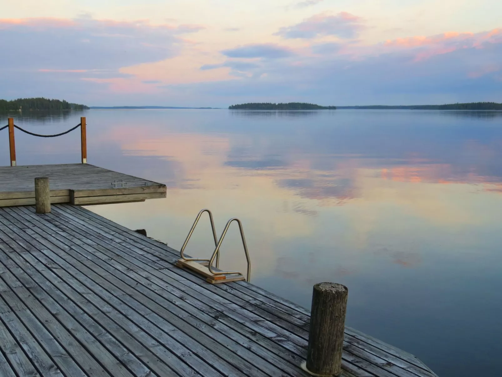 Villa Lakeside-Outside