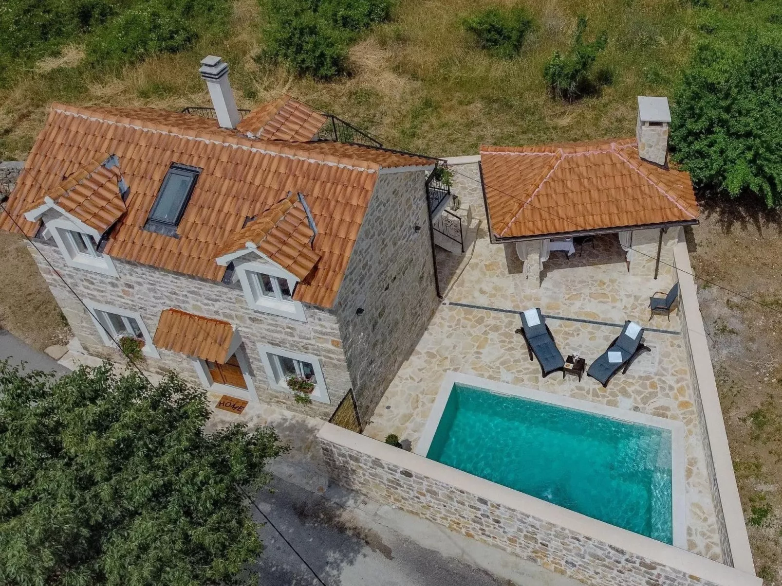 Villa Mara in Drniš-Draußen