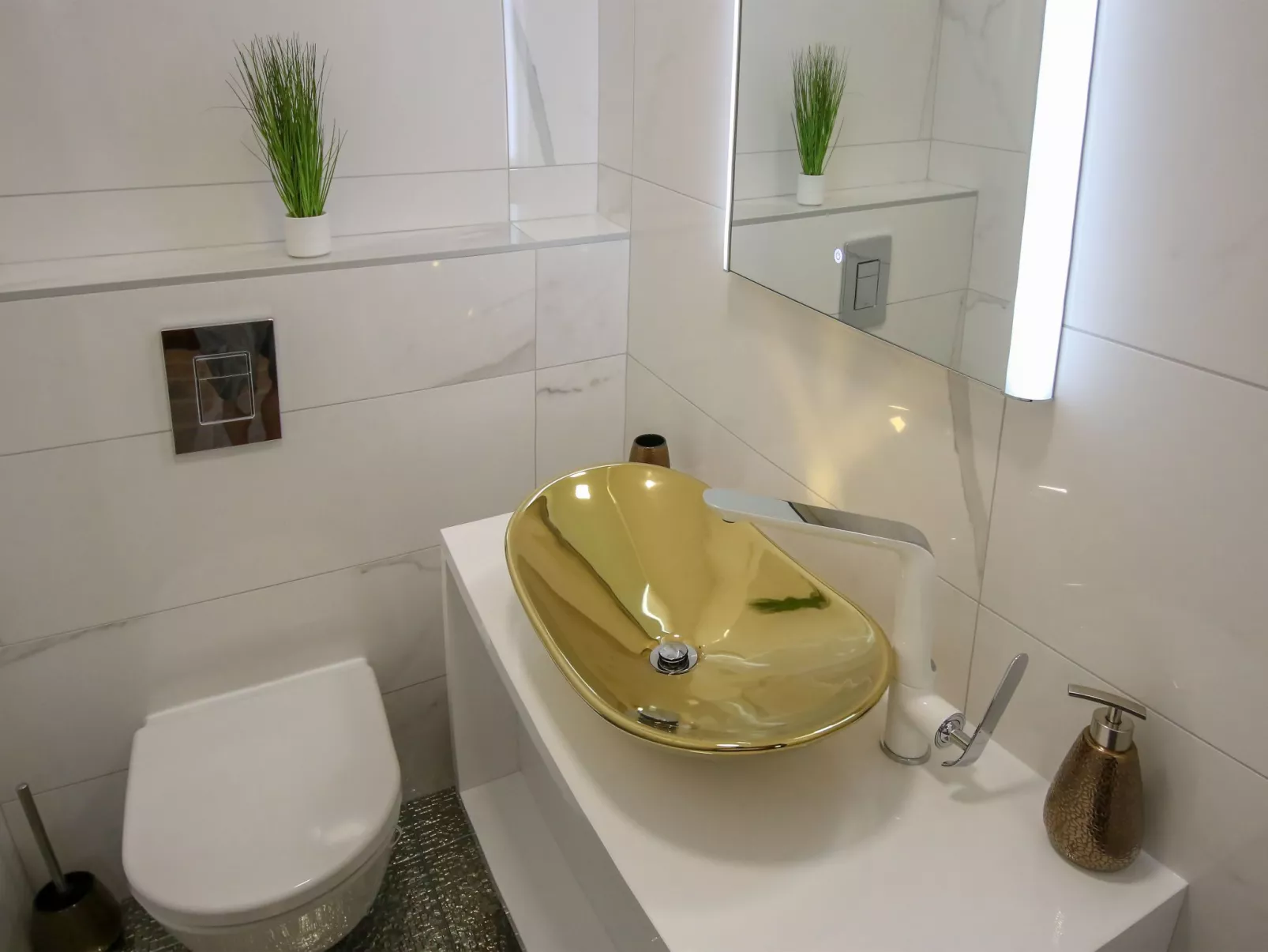 Gemütliche Villa Gabriel mit Schwimmbad-Dedans