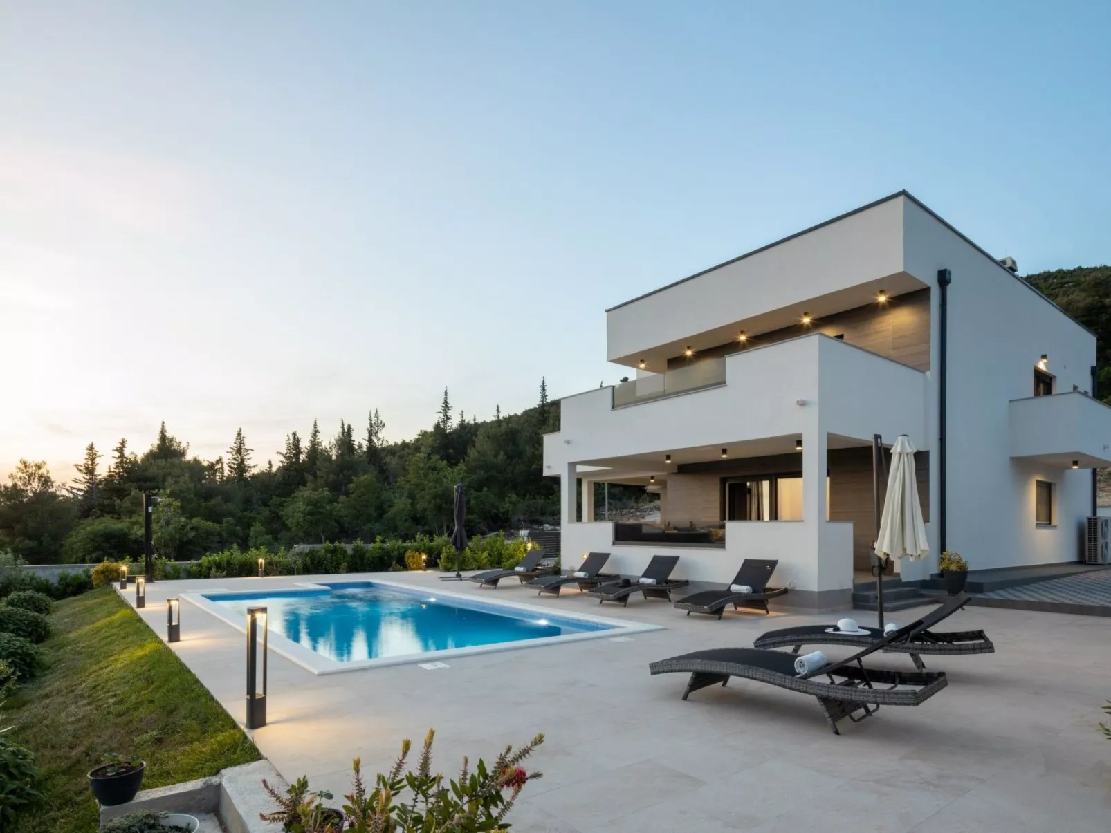 Villa Bura mit Pool und tollem Ausblick-Dehors