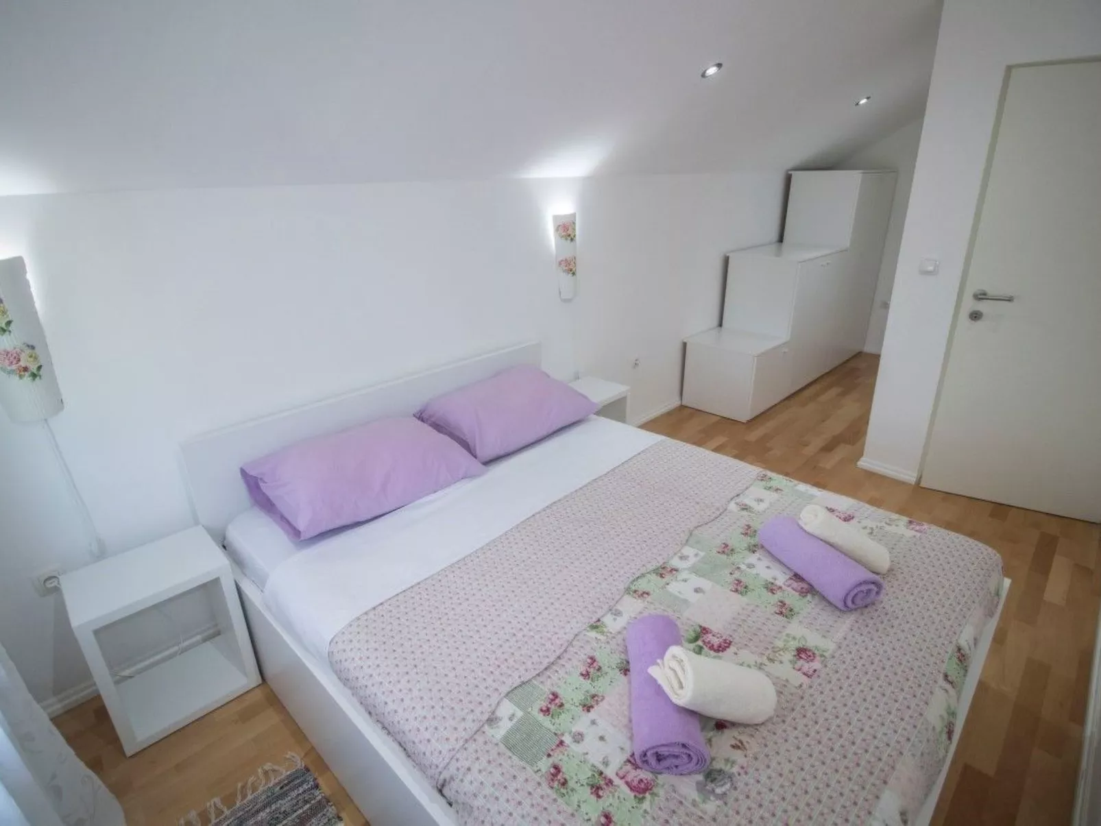 Villa Ni-Sa mit Privatpool für 11 Personen-Inside