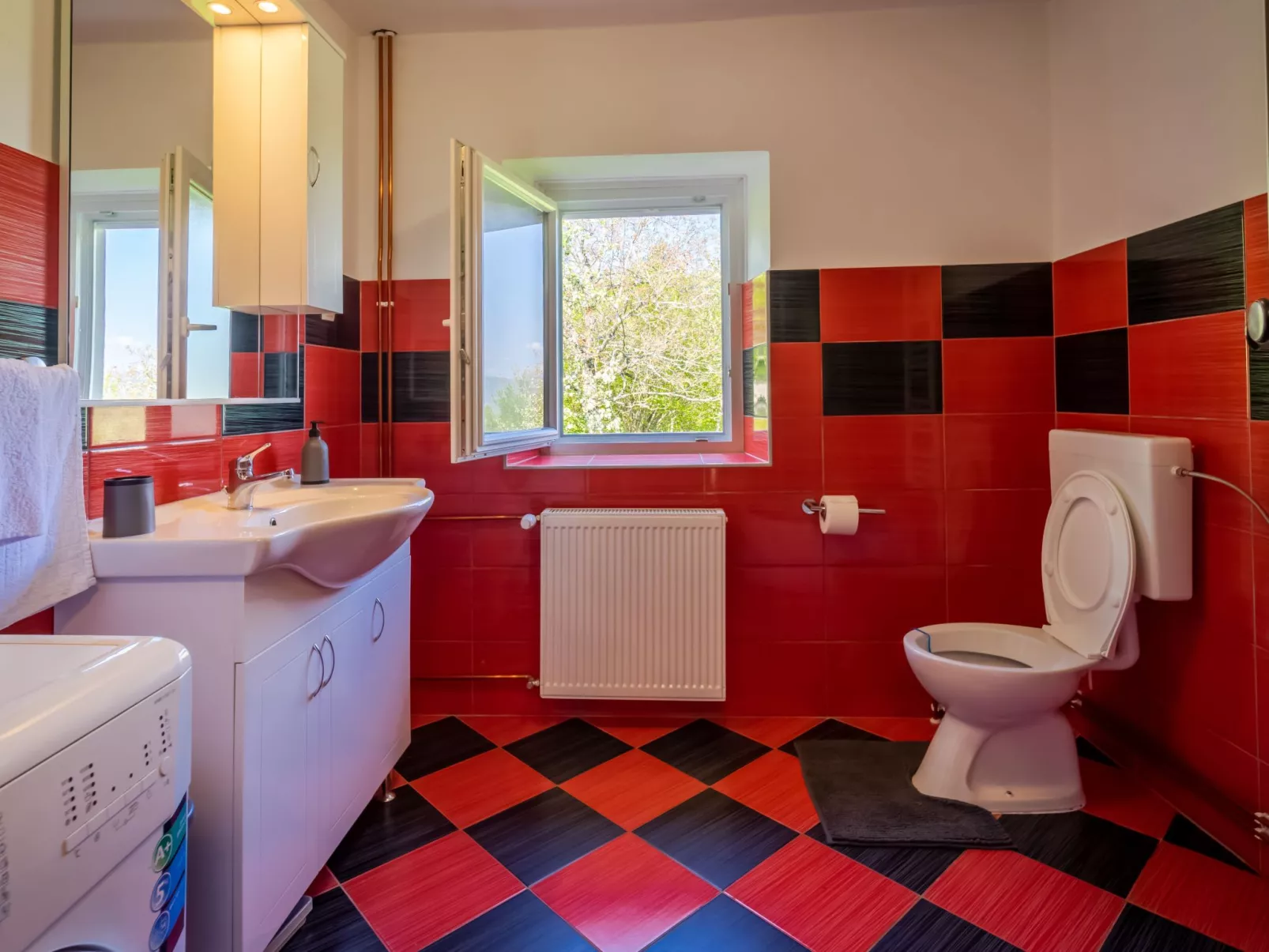 Haus in Sleme Skradsko mit Whirlpool und Parkplatz-Inside