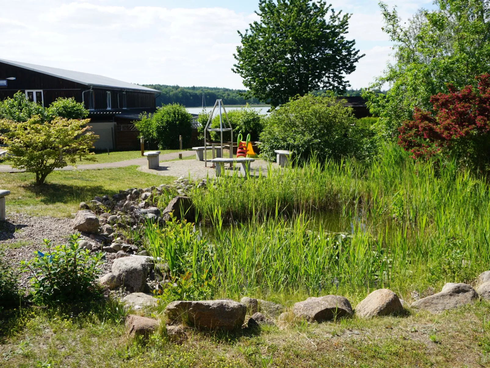 Maisonettewohnung mit kleiner Eingangsterrasse-Dehors