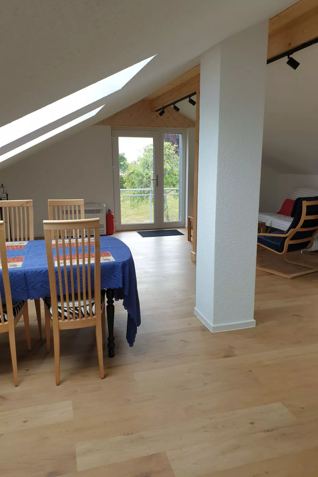 Renovierte Wohnung-Drinnen