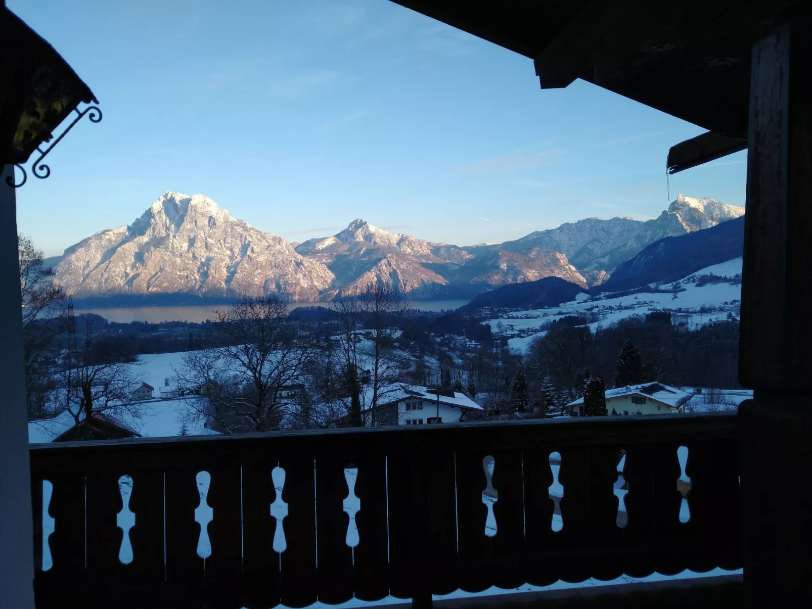 Haus Traunsee-Blick-Draußen