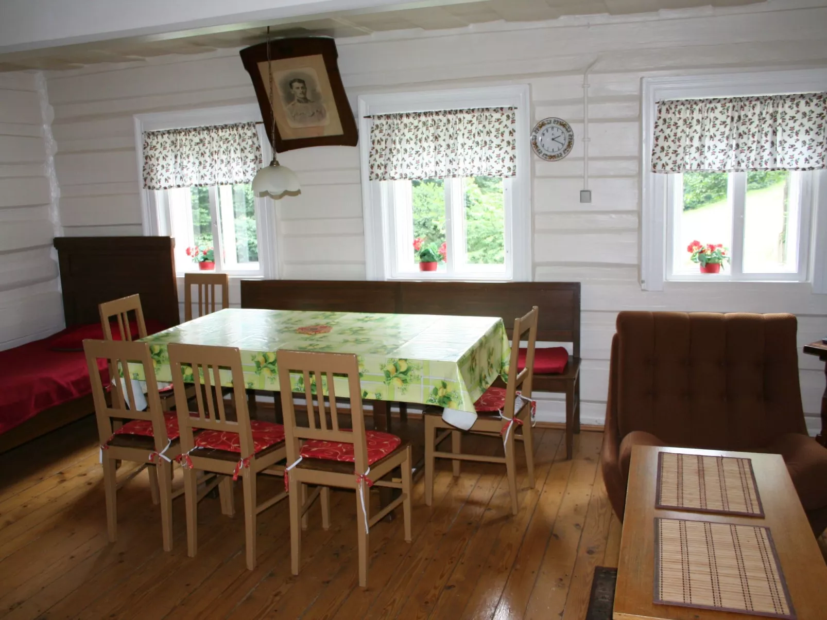 Charmantes, traditionelles Holzhaus-Inside