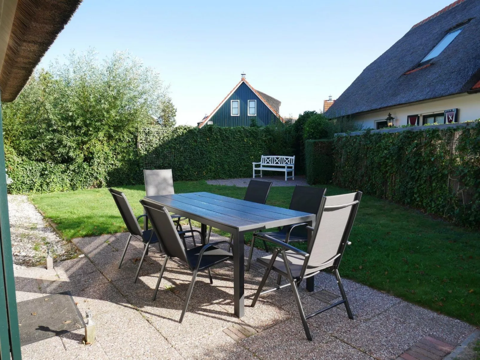 Villa Vermeer-Outside