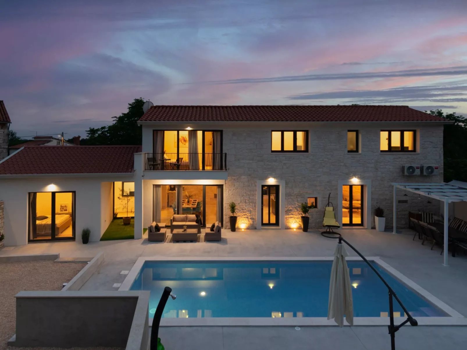 Designer Villa Simone - Modern und Heritage Style-Image-tags.info