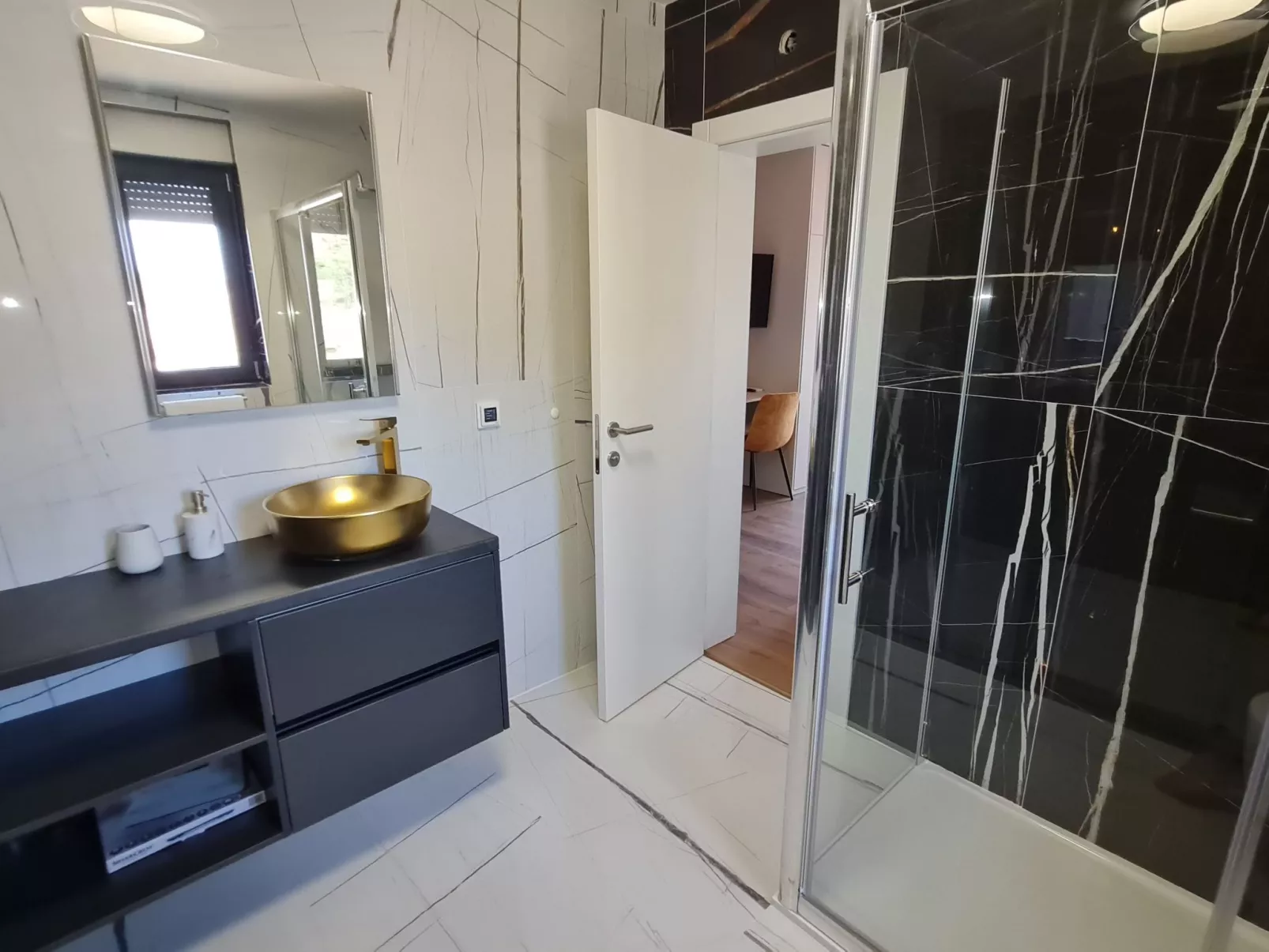 Villa "Val 22" mit Pool, Fitness und Sauna-Image-tags.info