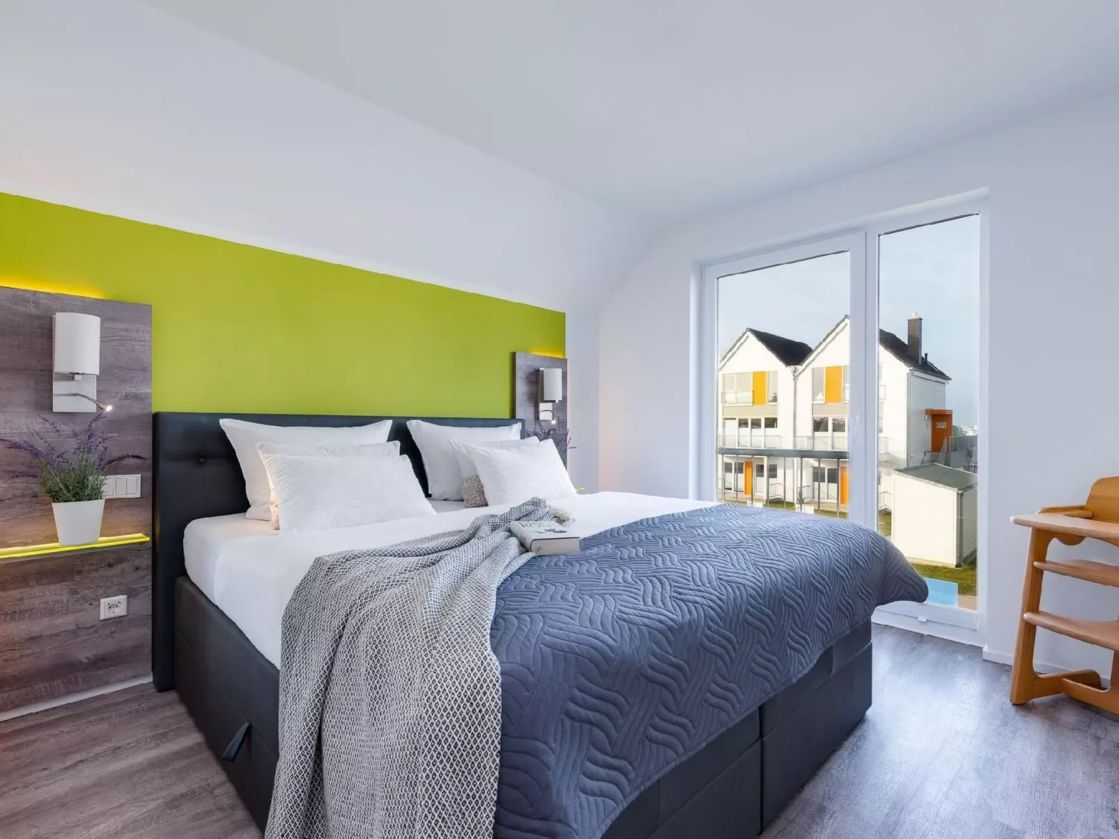 Fewo Kapitän James Cook, E-Ladesäule, Wasserbett-Drinnen