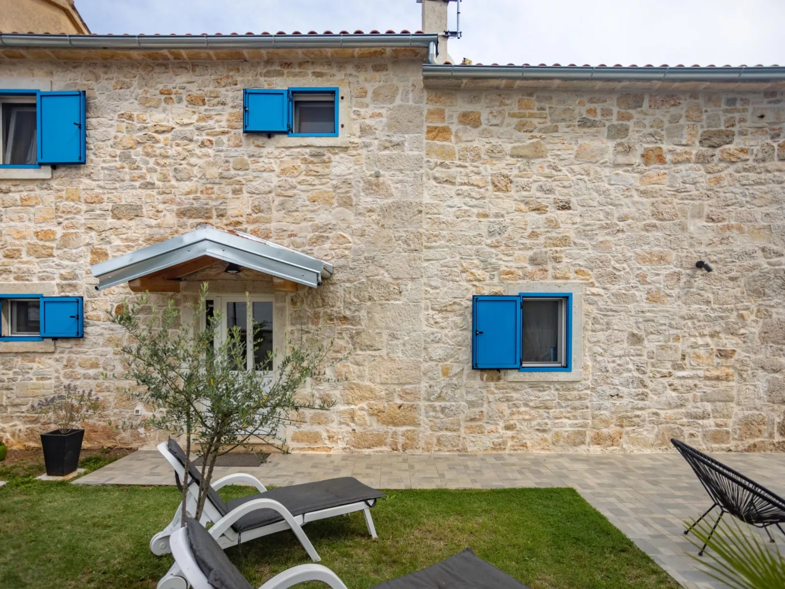 Villa Allegra-Draußen